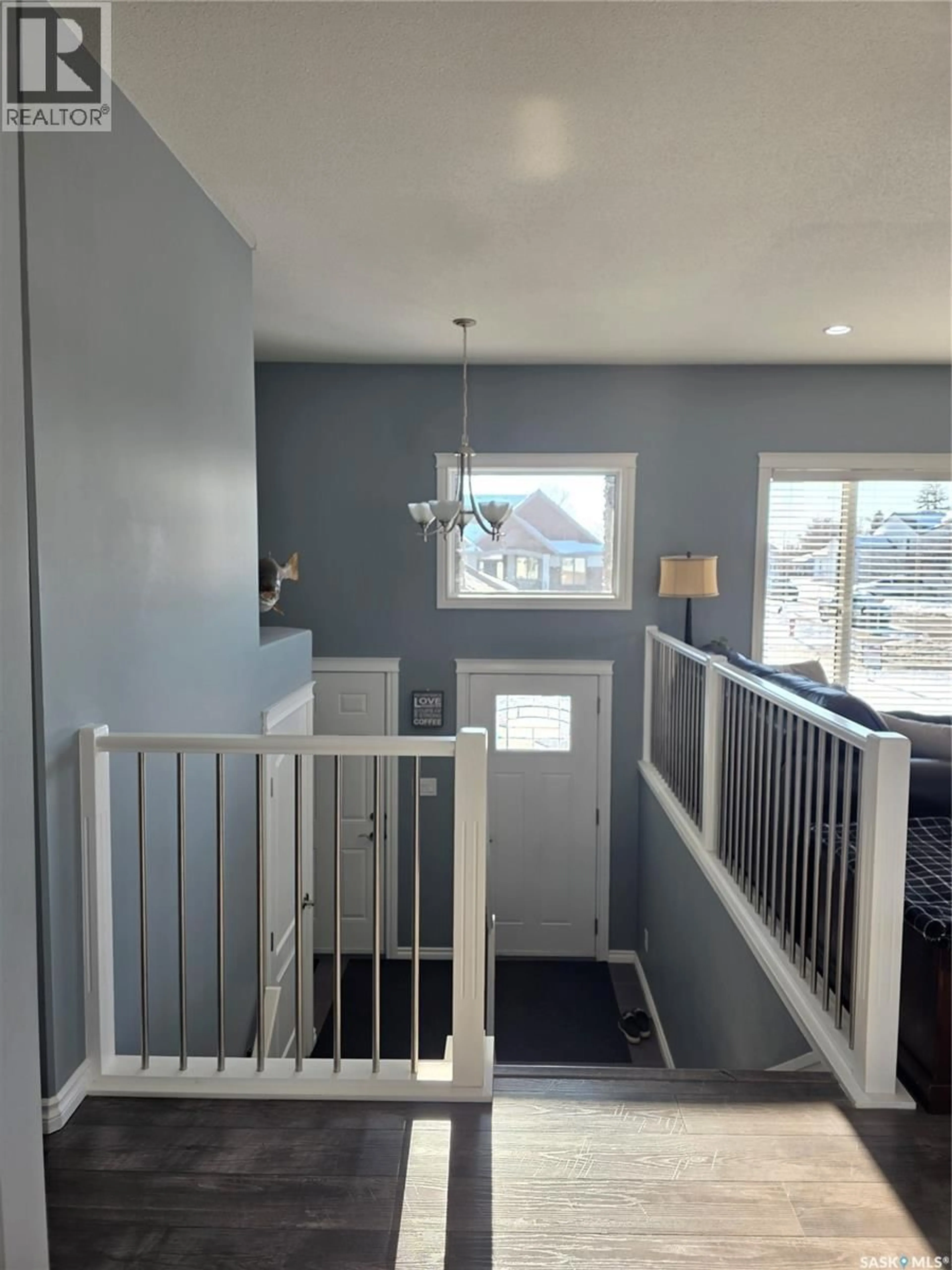 Indoor entryway for 601 SELKIRK STREET, Outlook Saskatchewan S0L2N0
