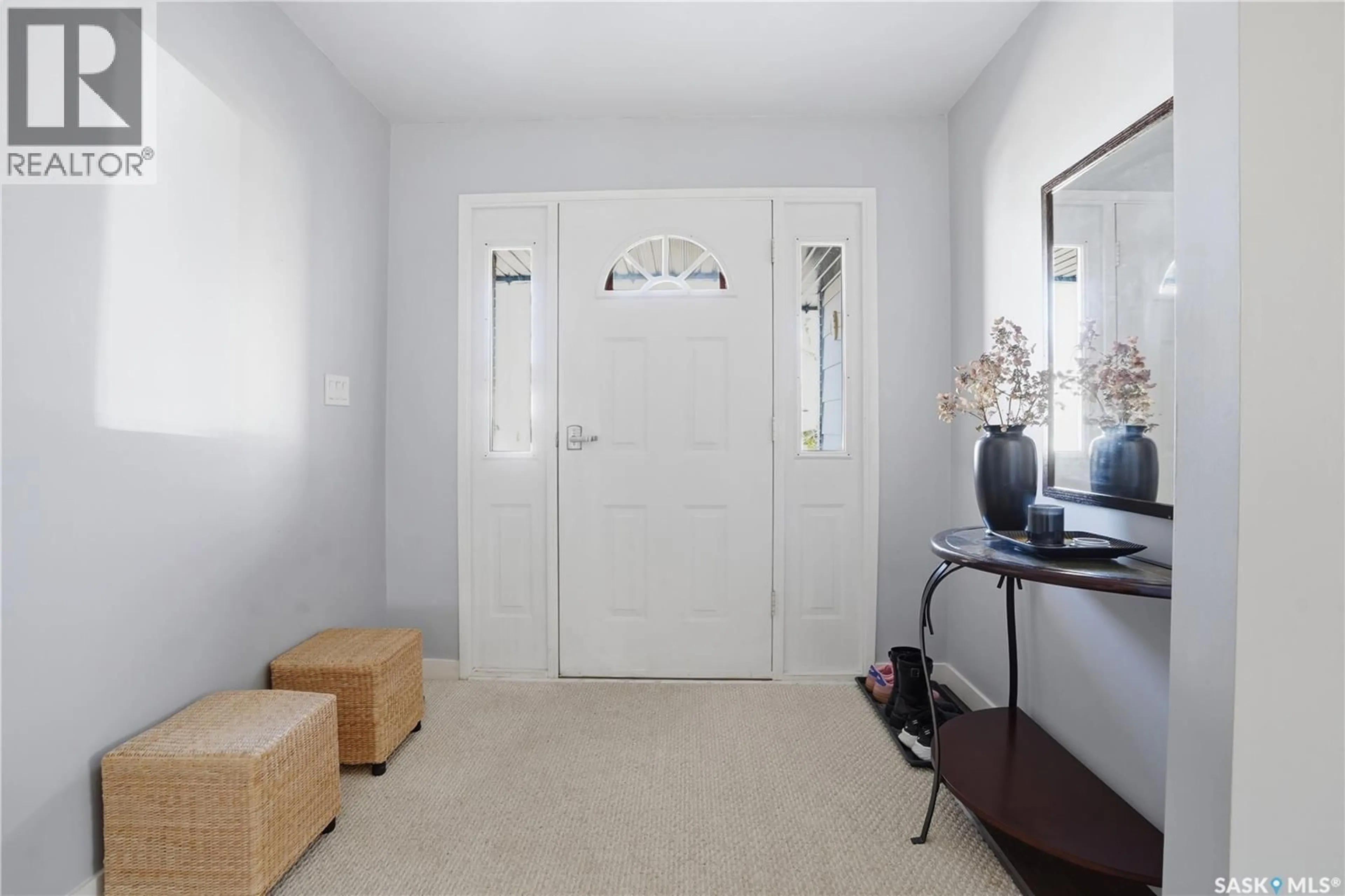 Indoor entryway for 54 SCHWANN PLACE, Regina Saskatchewan S4V0C3