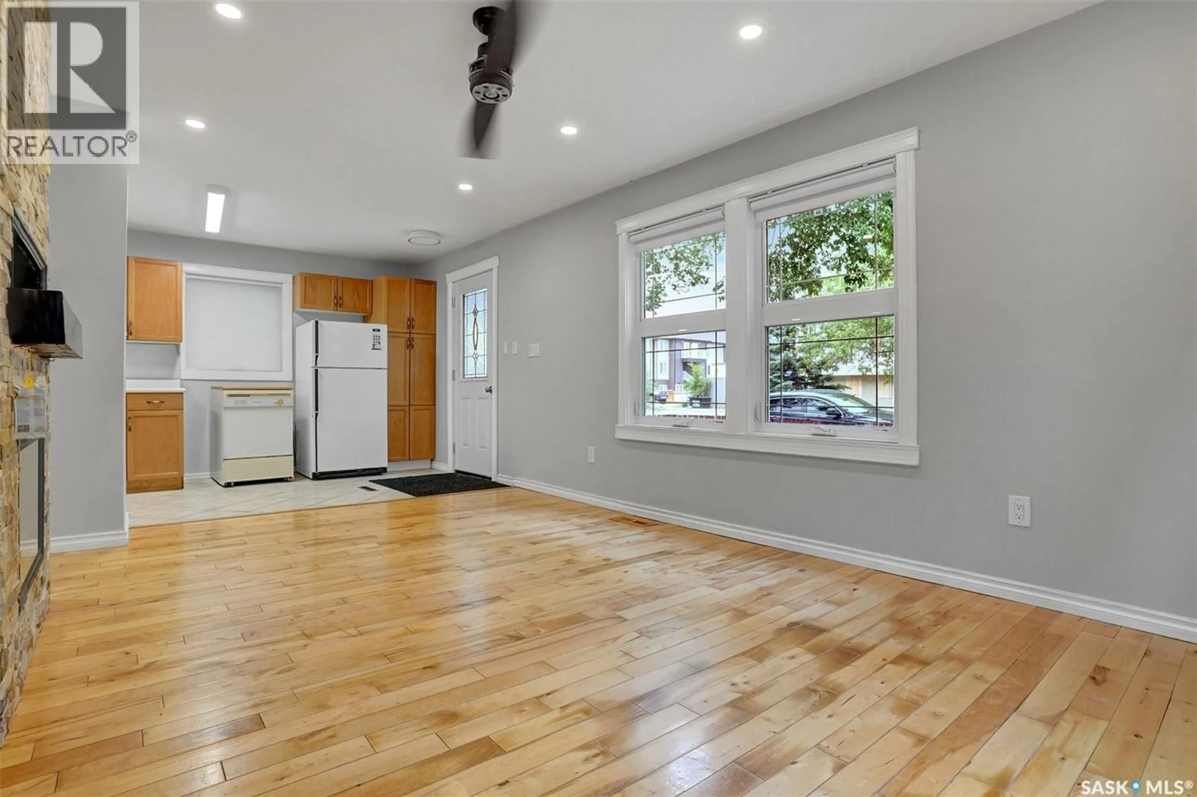 Unknown for 1143 WASCANA STREET, Regina Saskatchewan S4T4H9