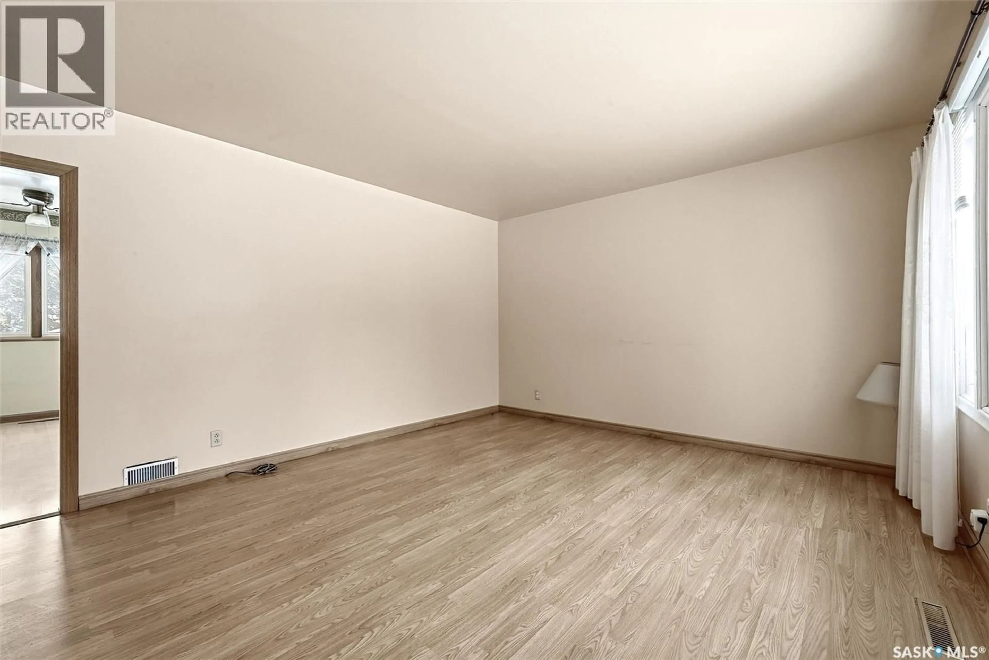 A pic of a room for 3069 ELPHINSTONE STREET, Regina Saskatchewan S4S2A6