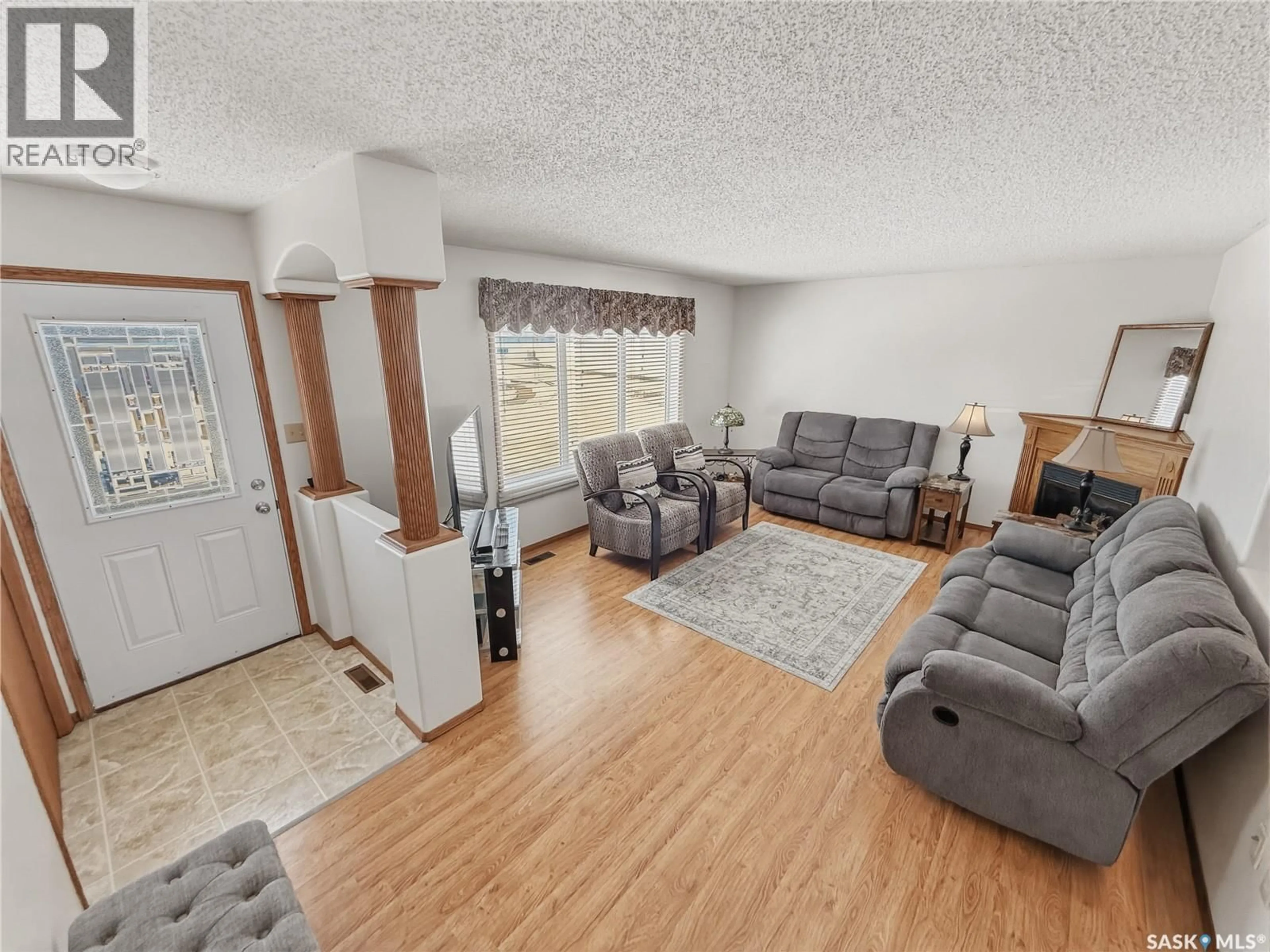 Living room with furniture, unknown for 533 PALLISER DRIVE, Swift Current Saskatchewan S9H5C6