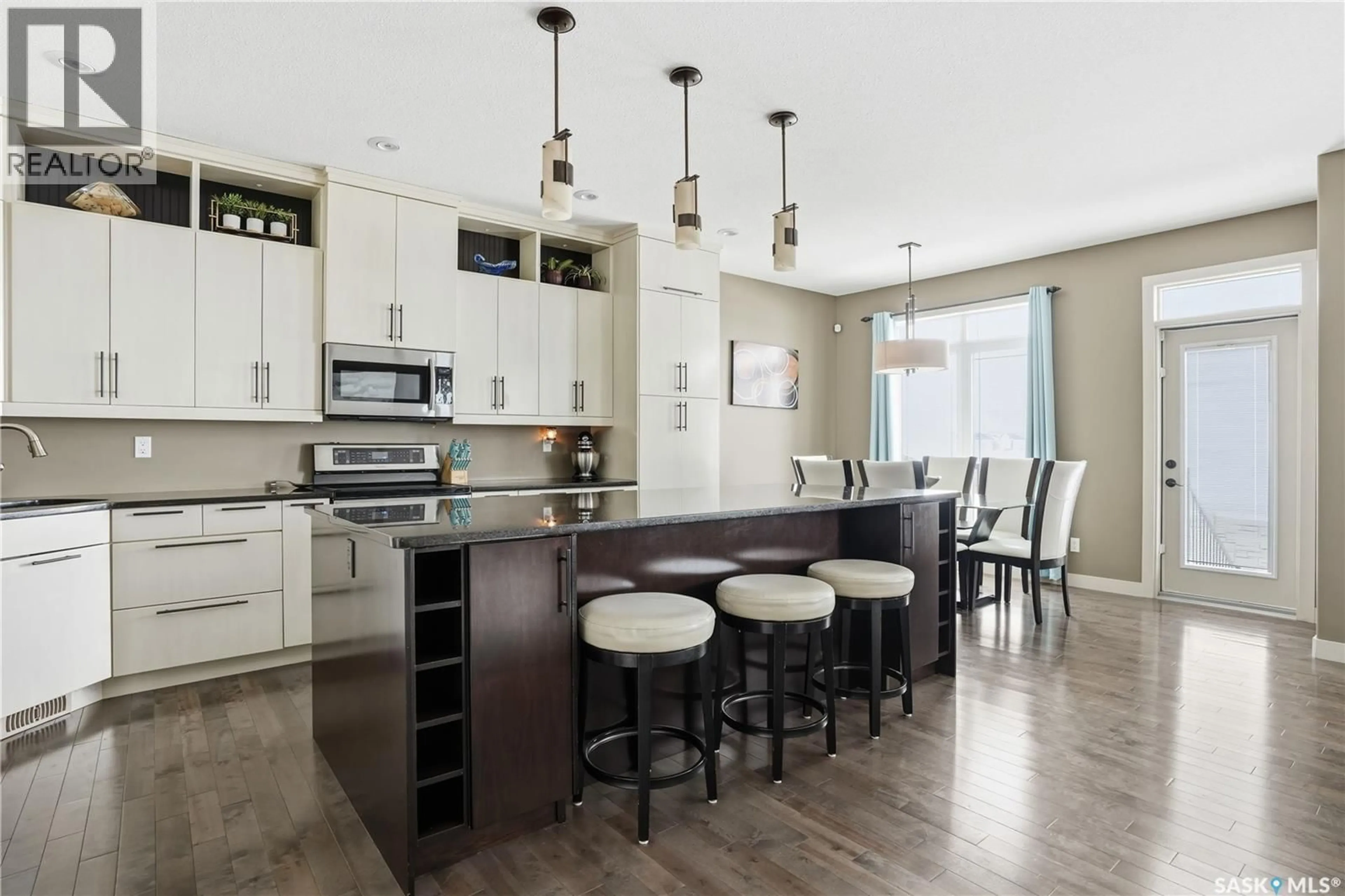 Open concept kitchen, unknown for 1532 MAPLE HILL CRESCENT, Regina Saskatchewan S4X0E8