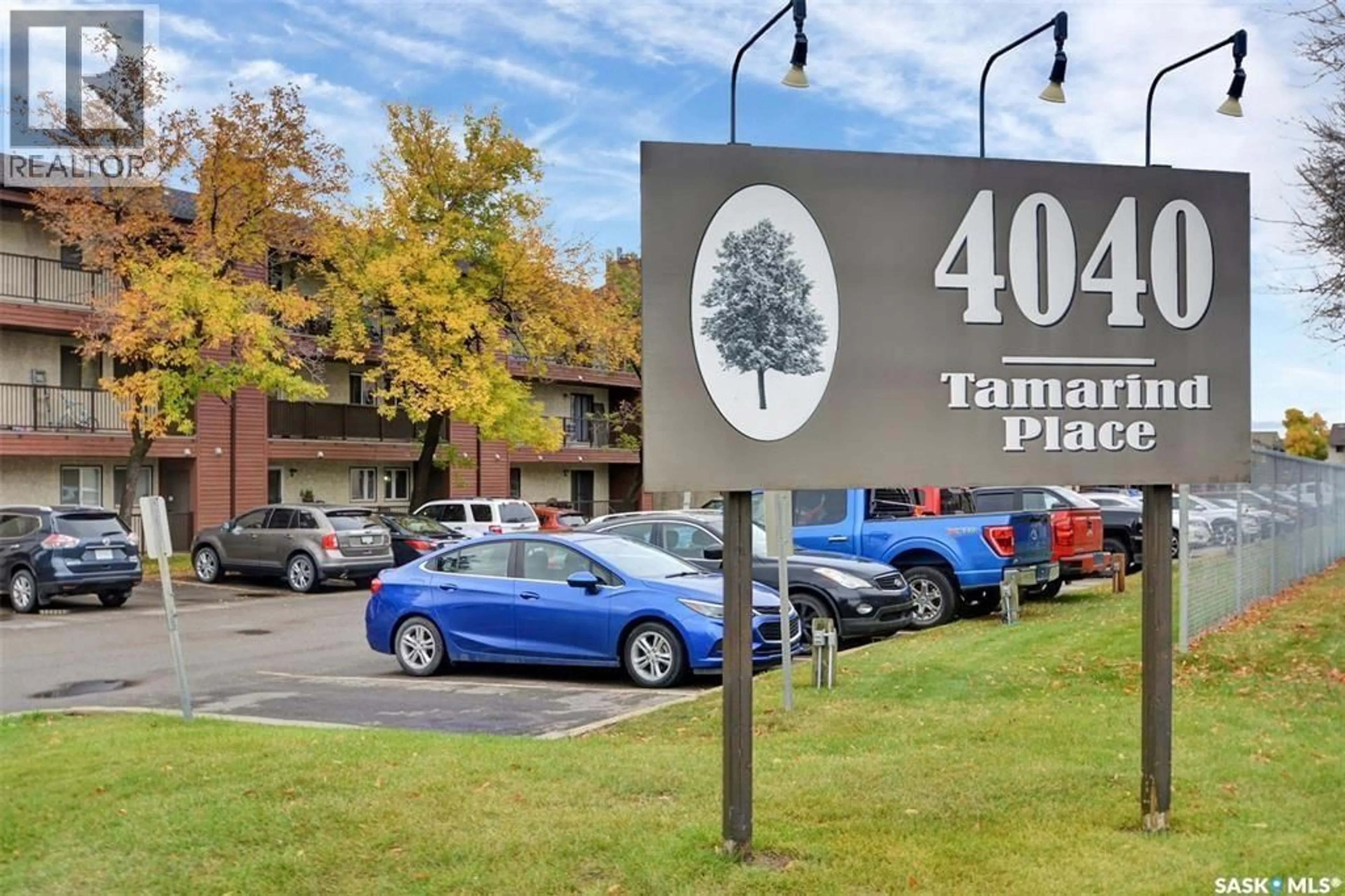 Indoor foyer for 115A 4040 8TH STREET, Saskatoon Saskatchewan S7H5L4