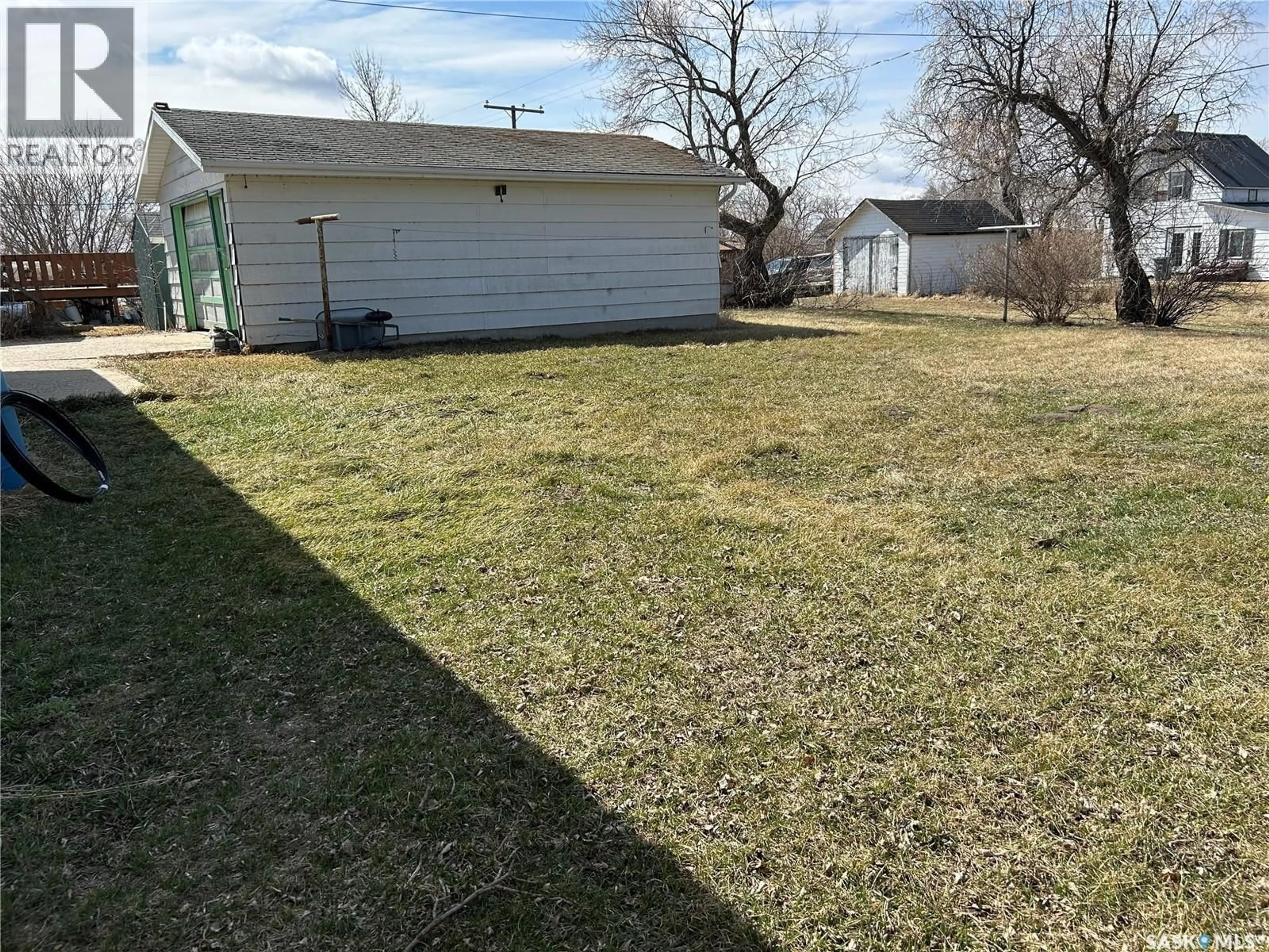 A pic from outside/outdoor area/front of a property/back of a property/a pic from drone, street for 321 3RD STREET, Frobisher Saskatchewan S0C0Y0