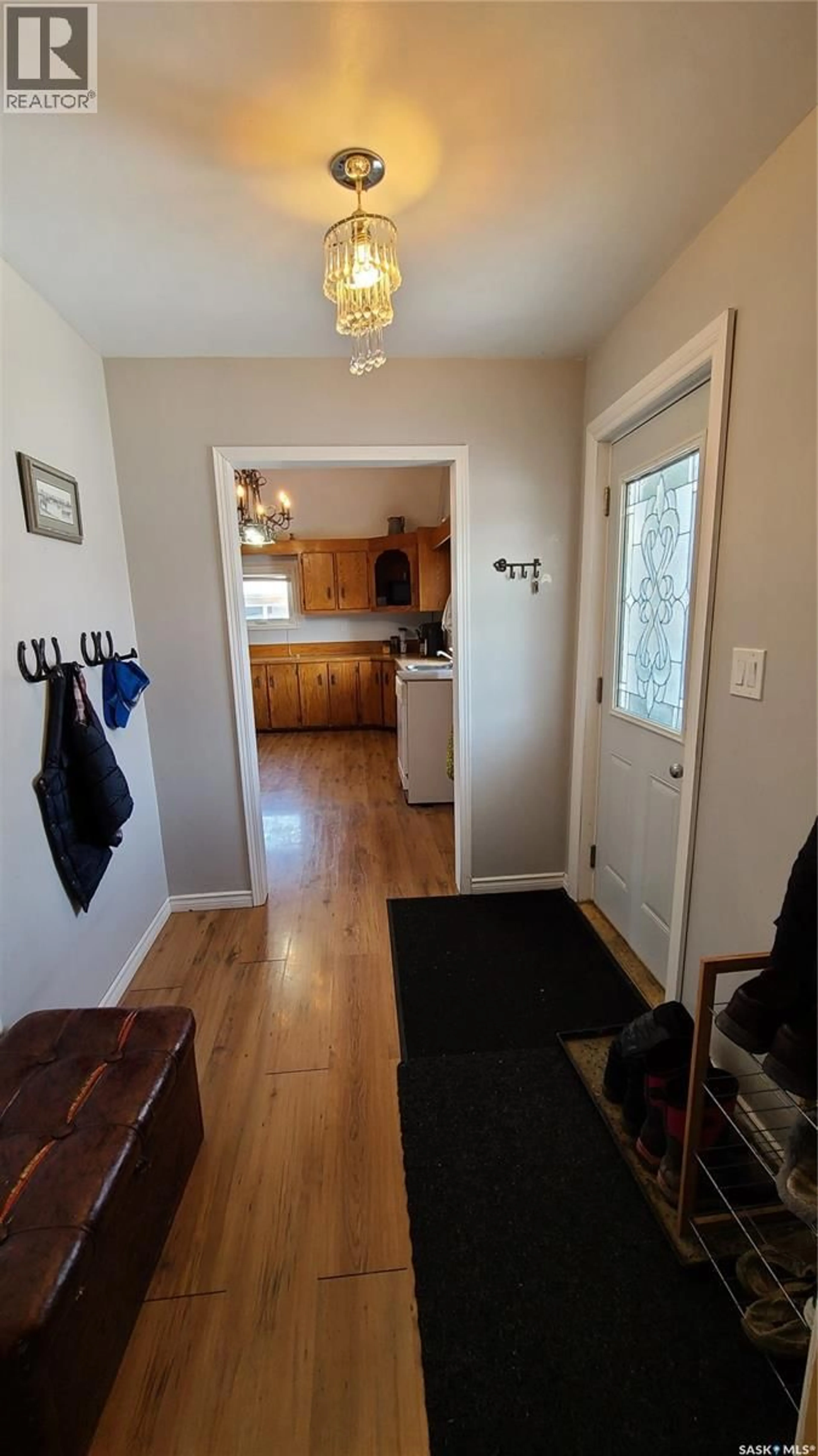 Indoor entryway for 215 MERGENS STREET, Weyburn Saskatchewan S4H1R4