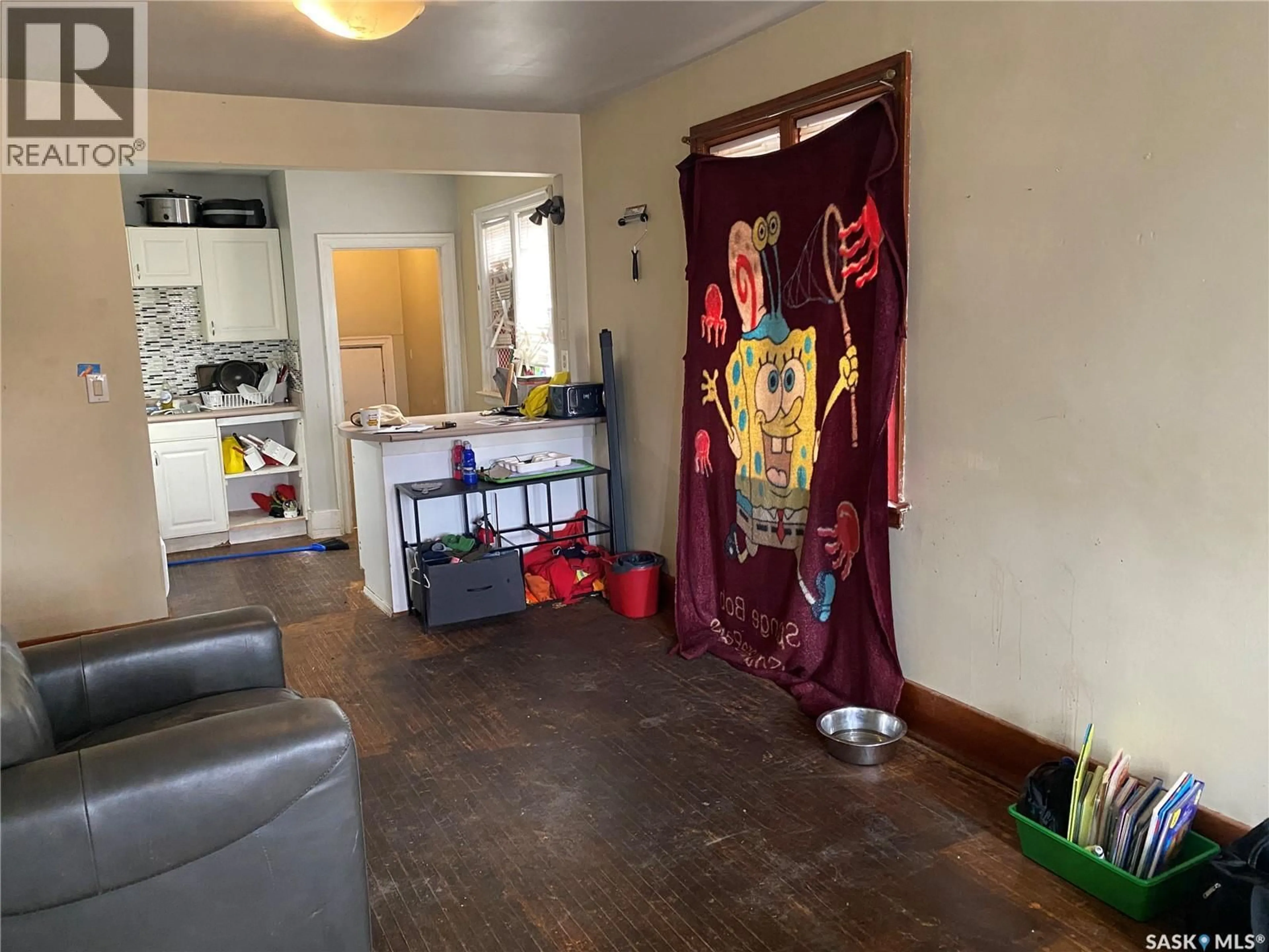 A pic of a room for 1234 G AVENUE, Saskatoon Saskatchewan S7L2A4