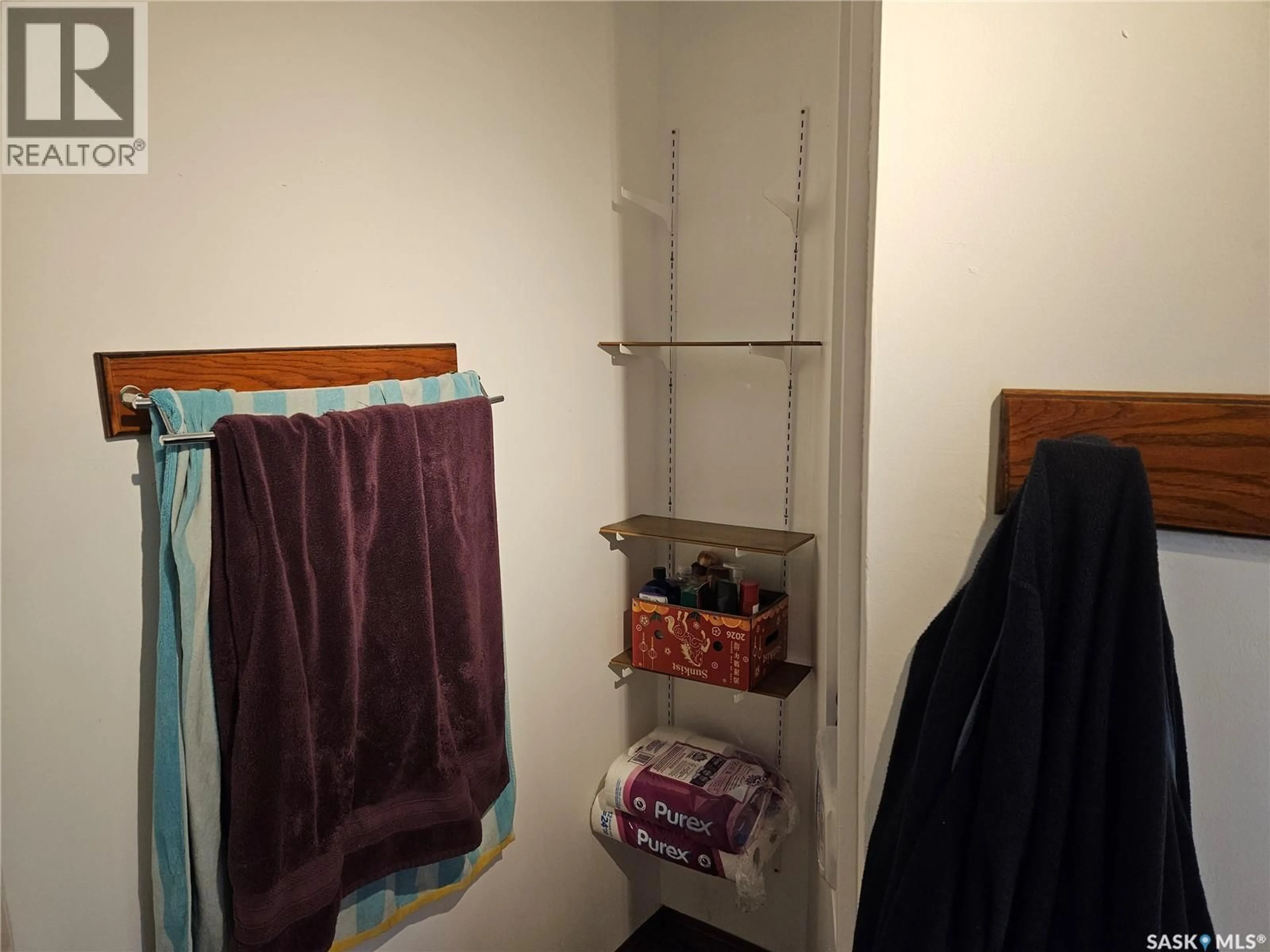 Storage room or clothes room or walk-in closet for 370 ARTHUR STREET, Regina Saskatchewan S4R4X2
