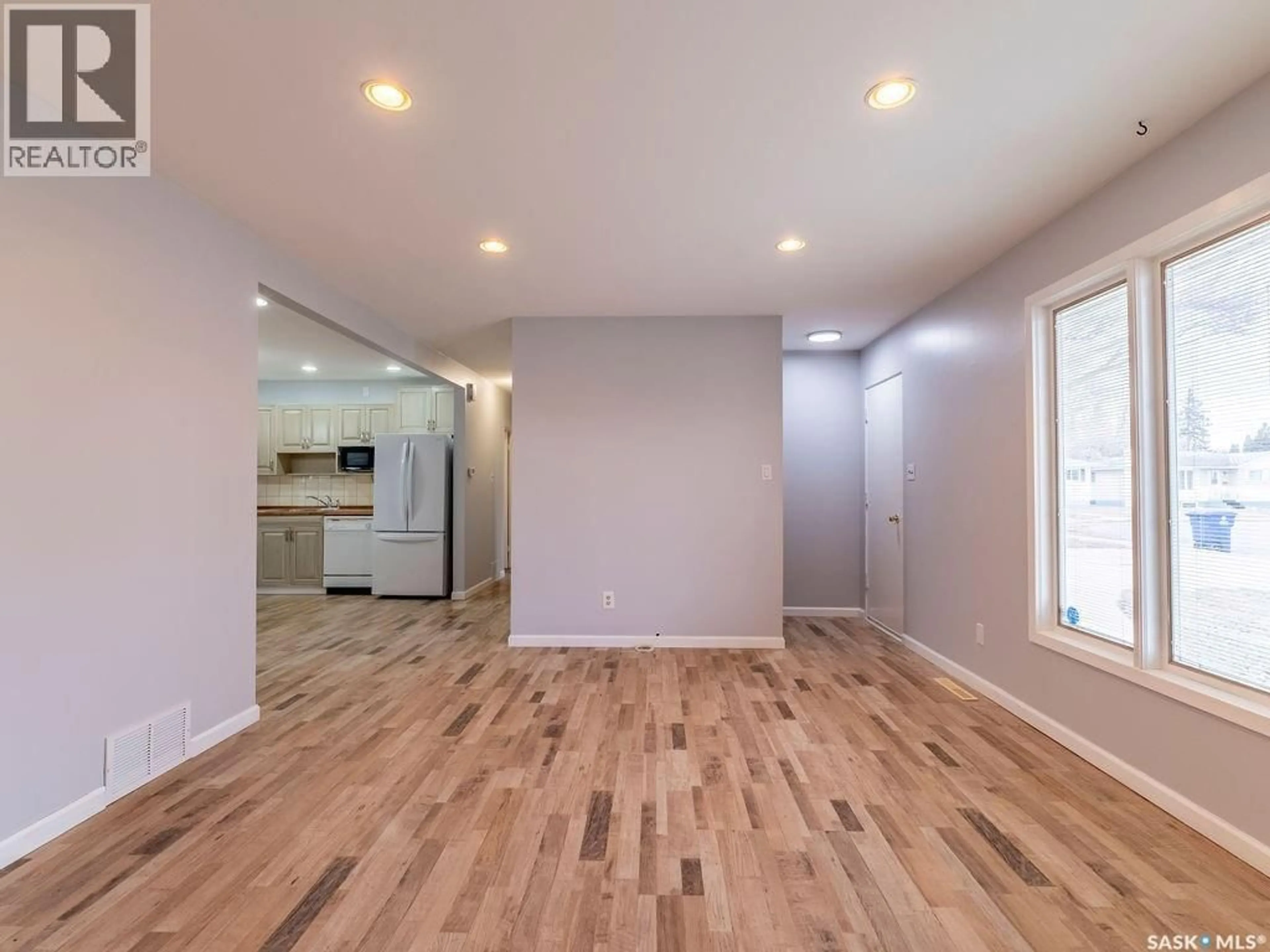 A pic of a room for 2518 TOMLINSON CRESCENT, Saskatoon Saskatchewan S7L3N2