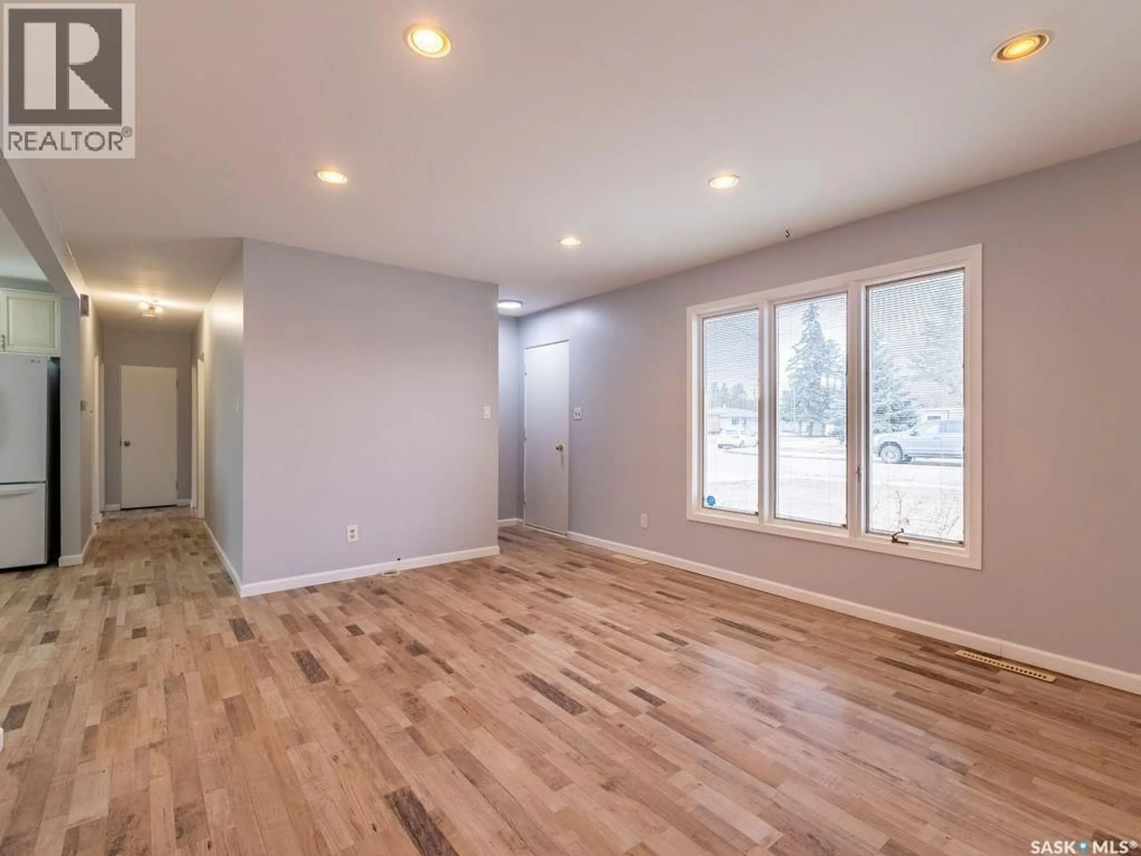 A pic of a room for 2518 TOMLINSON CRESCENT, Saskatoon Saskatchewan S7L3N2