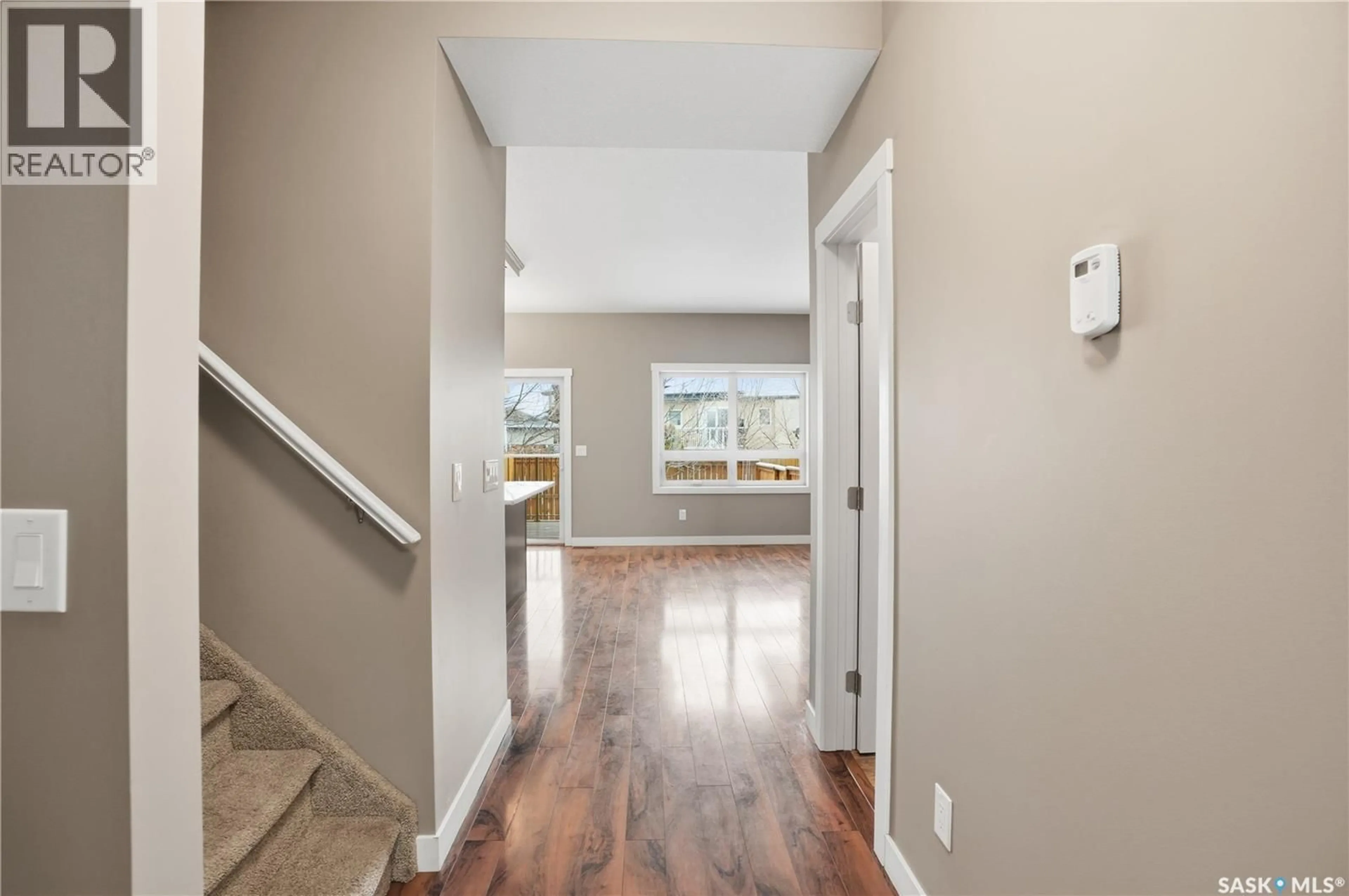 Indoor entryway for 111 115 SHEPHERD CRESCENT, Saskatoon Saskatchewan S7W0P8