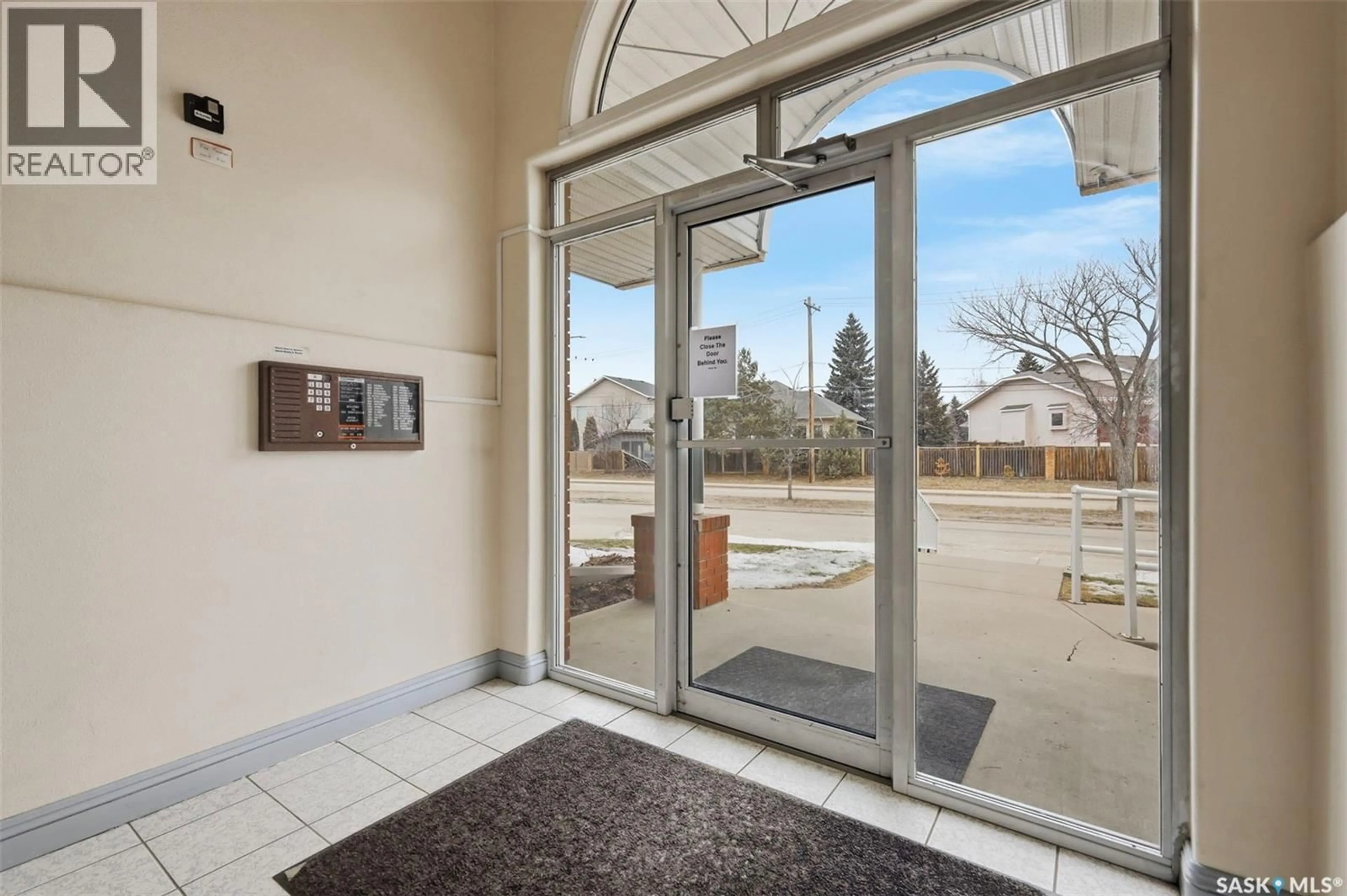 Indoor foyer for 208 - 1700 MAIN STREET, Saskatoon Saskatchewan S7H5S1