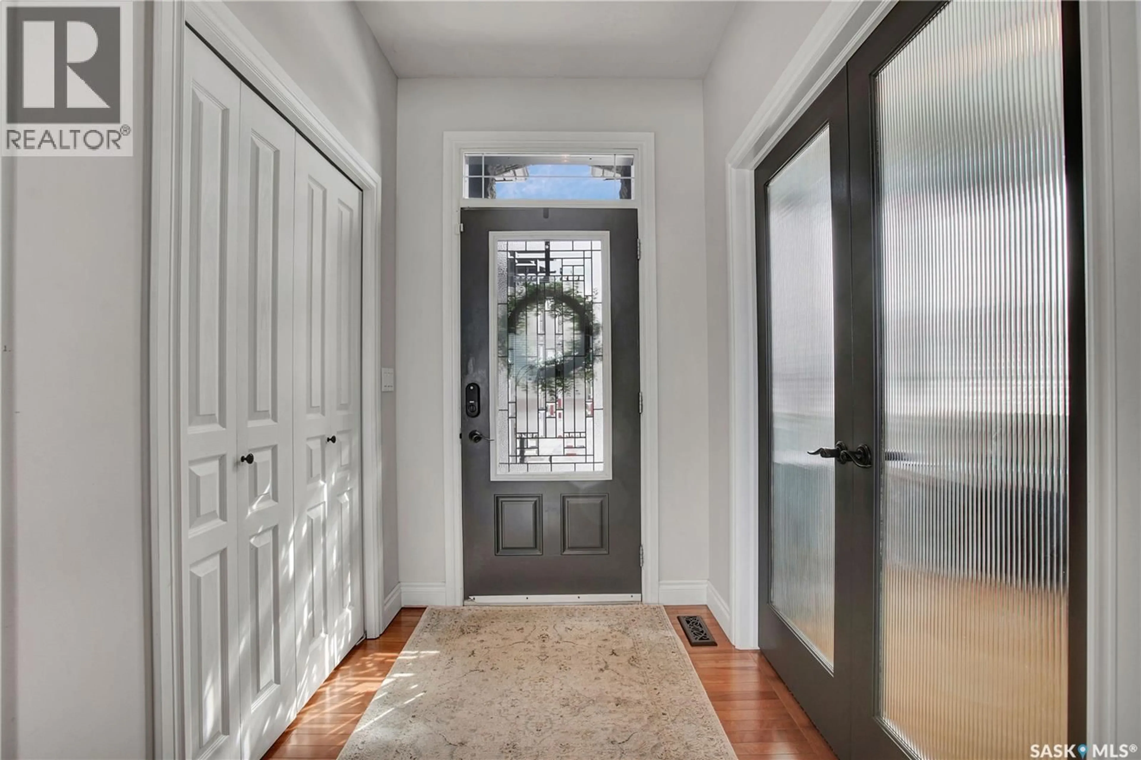 Indoor entryway for 112 KINSMEN CRESCENT, Martensville Saskatchewan S0K0A2