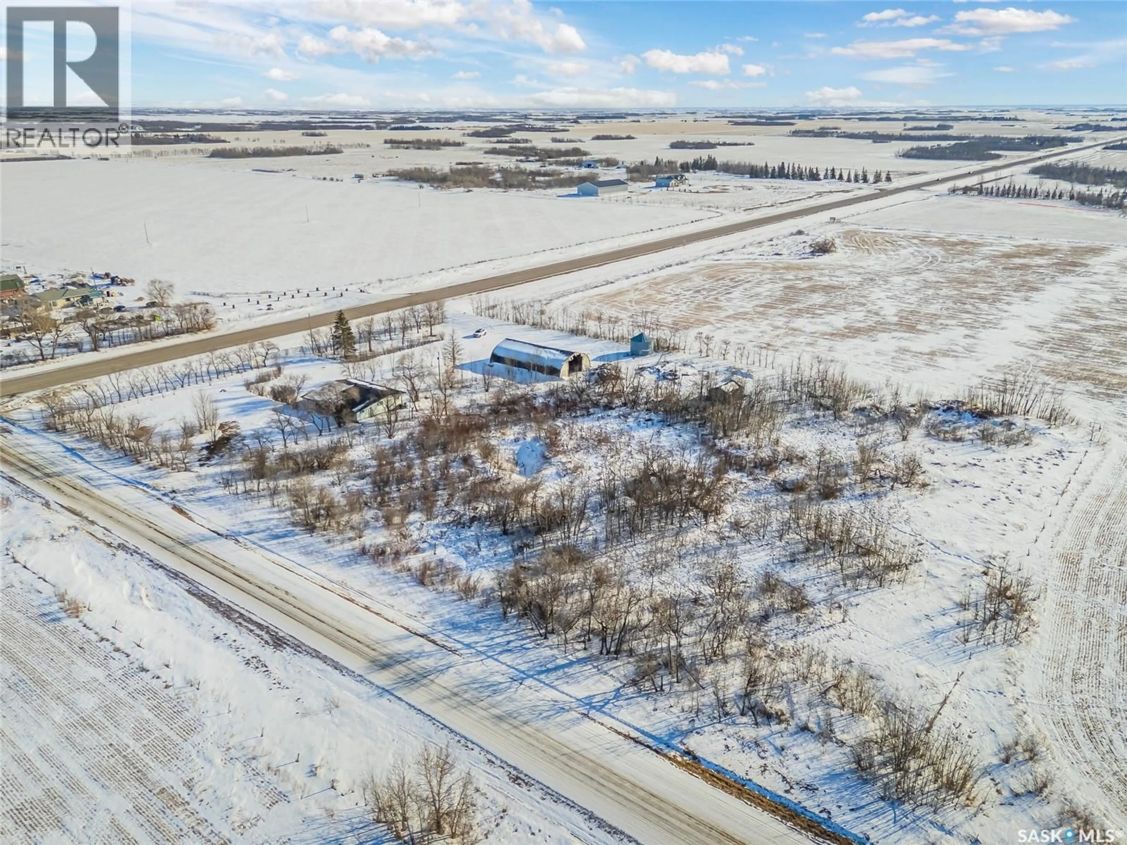 A pic from outside/outdoor area/front of a property/back of a property/a pic from drone, street for 10 DALMENY ROAD, Corman Park Rm No. 344 Saskatchewan S0K2T0