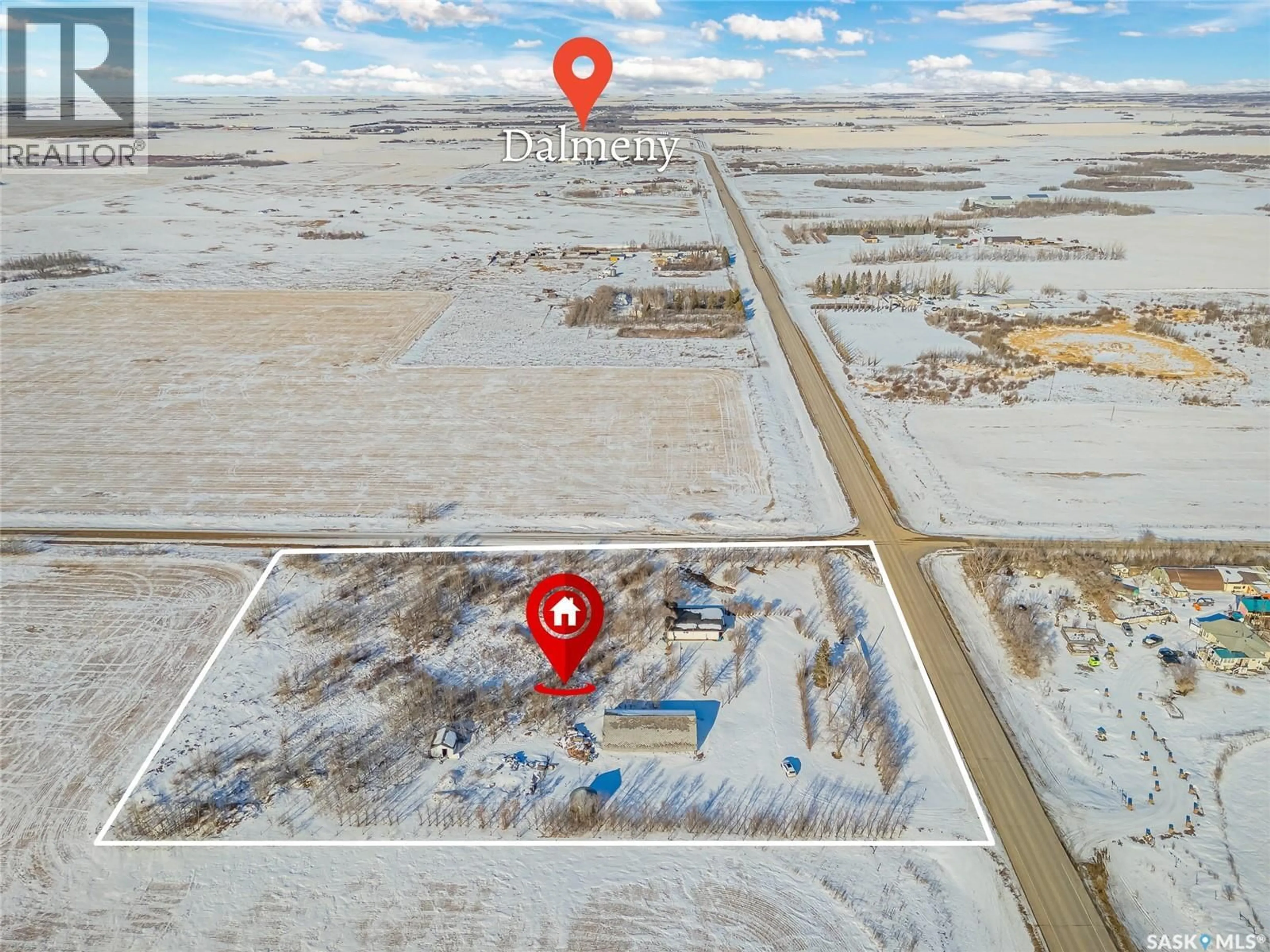 A pic from outside/outdoor area/front of a property/back of a property/a pic from drone, street for 10 DALMENY ROAD, Corman Park Rm No. 344 Saskatchewan S0K2T0