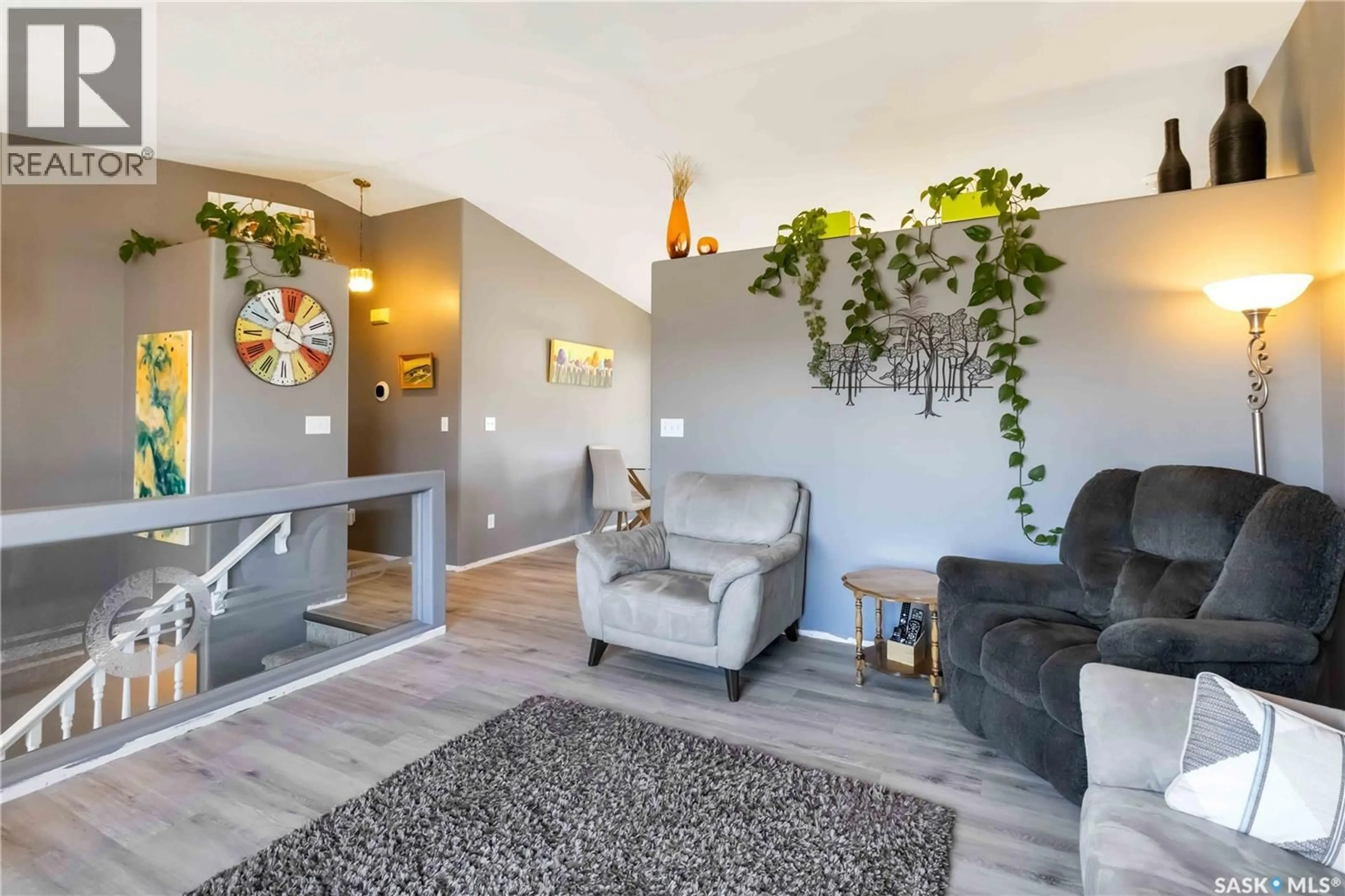 Living room with furniture, unknown for 343 COBEN CRESCENT, Saskatoon Saskatchewan S7S1B5