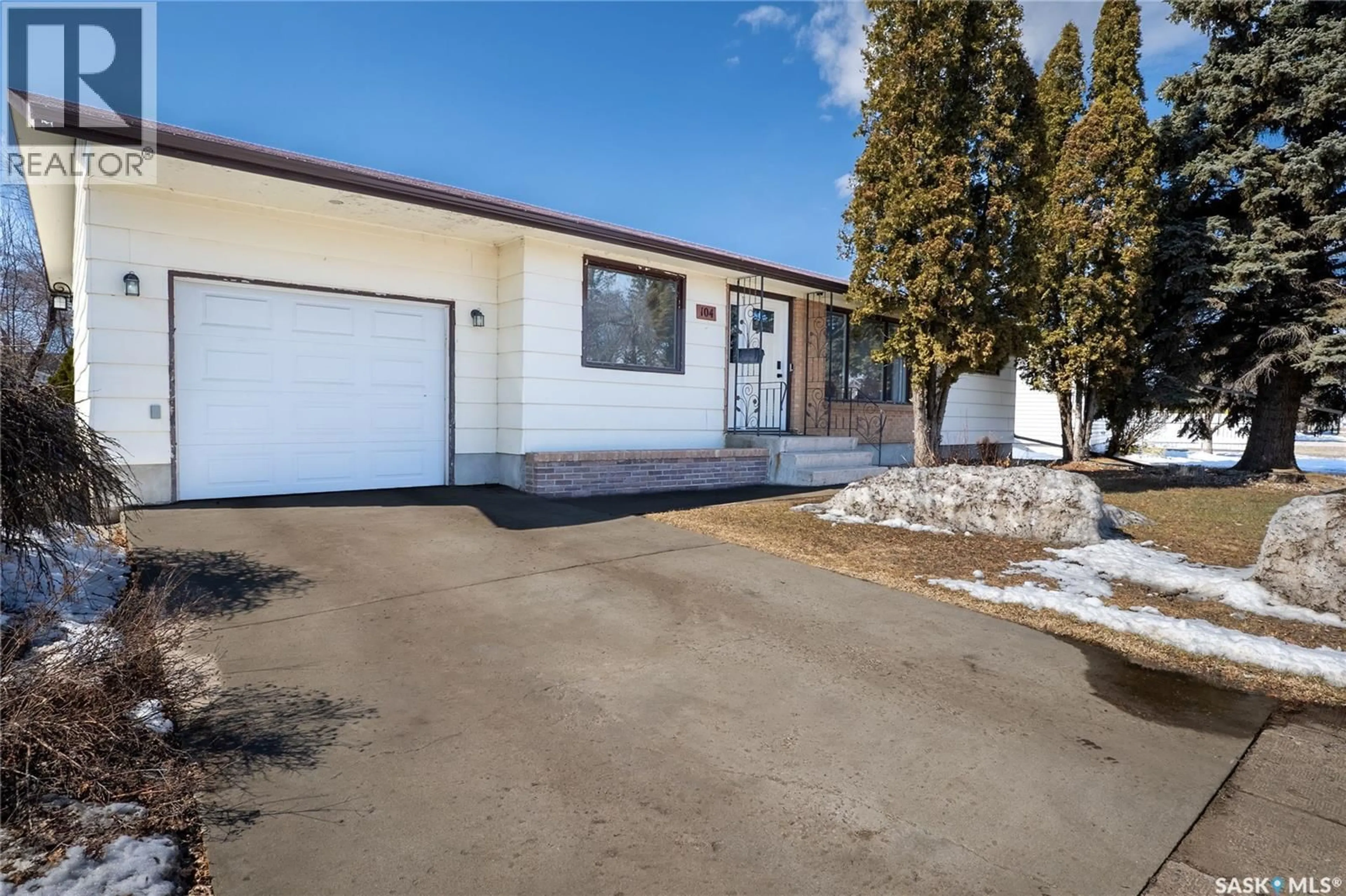 Unknown for 104 2ND AVENUE, Rosthern Saskatchewan S0K3R0