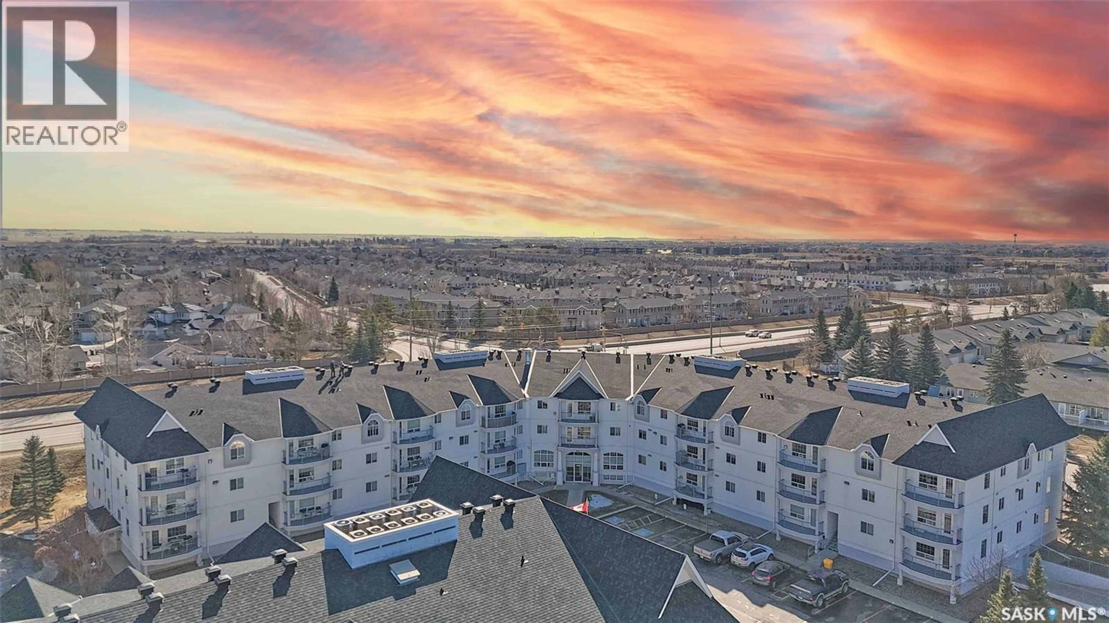 A pic from outside/outdoor area/front of a property/back of a property/a pic from drone, mountain view for 934 - 117 HERITAGE VIEW, Saskatoon Saskatchewan S7V1E9