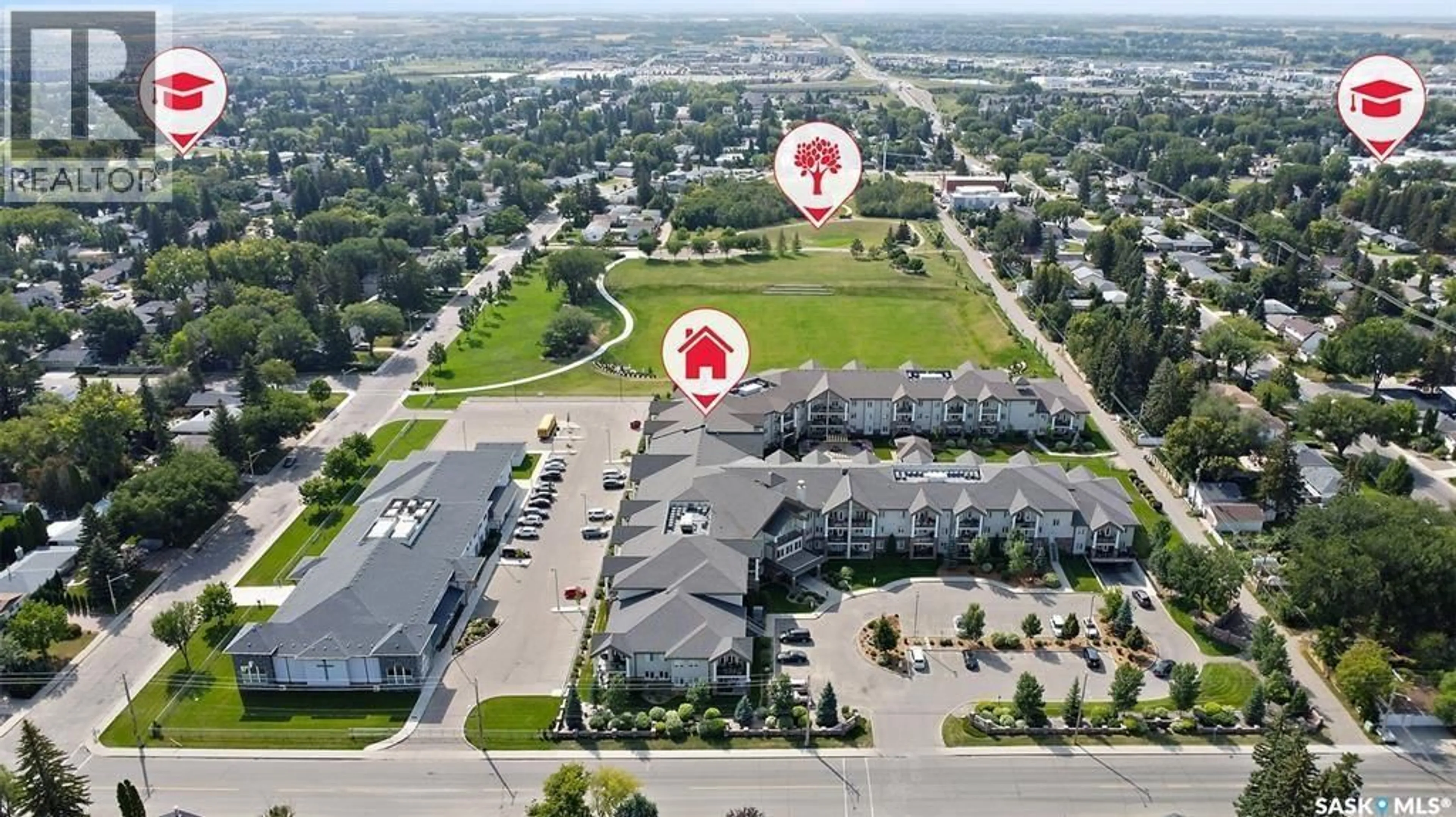 A pic from outside/outdoor area/front of a property/back of a property/a pic from drone, street for 1010 - 222 RUTH STREET, Saskatoon Saskatchewan S7J4M9