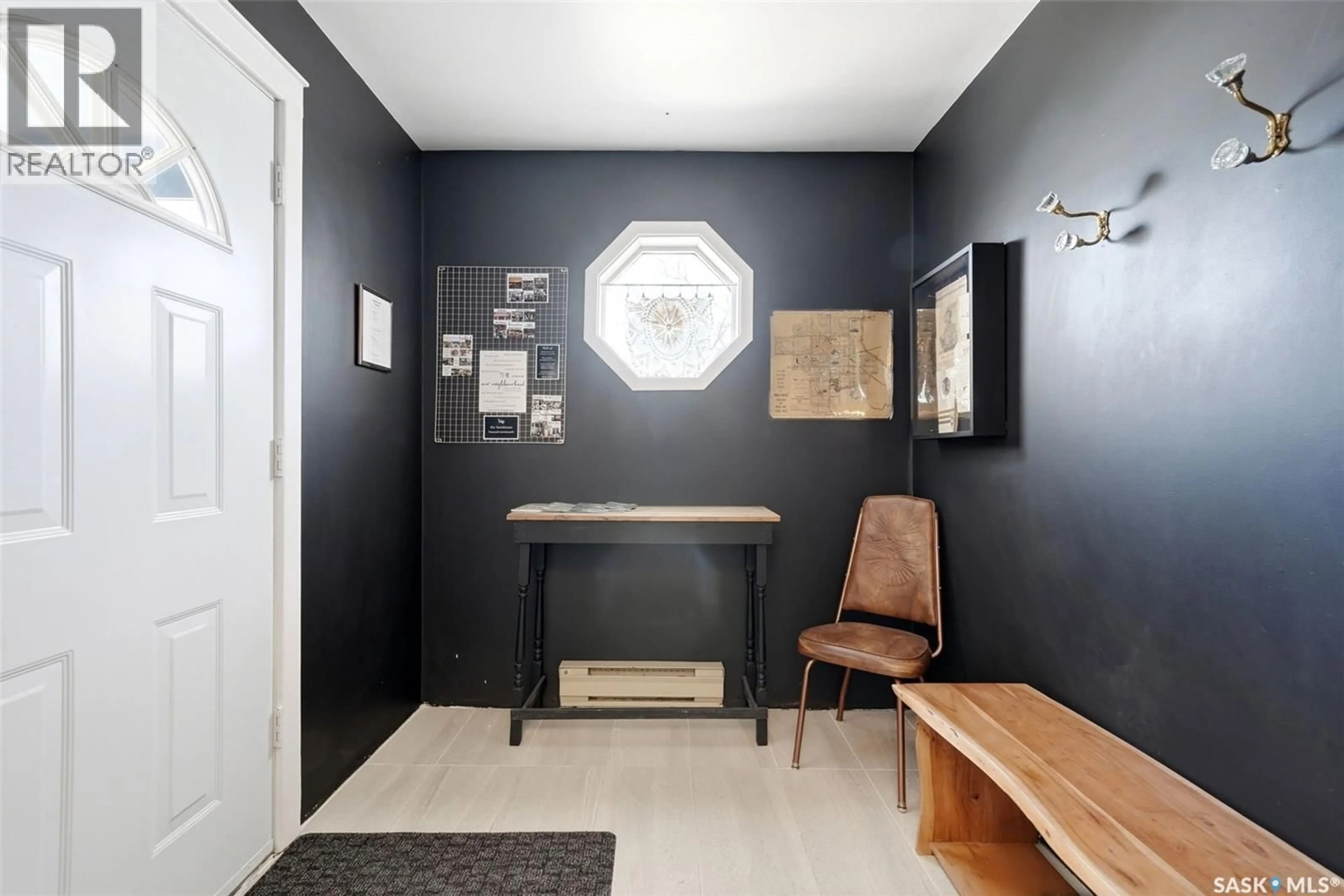 Indoor entryway for 2322 RETALLACK STREET, Regina Saskatchewan S4T2K8