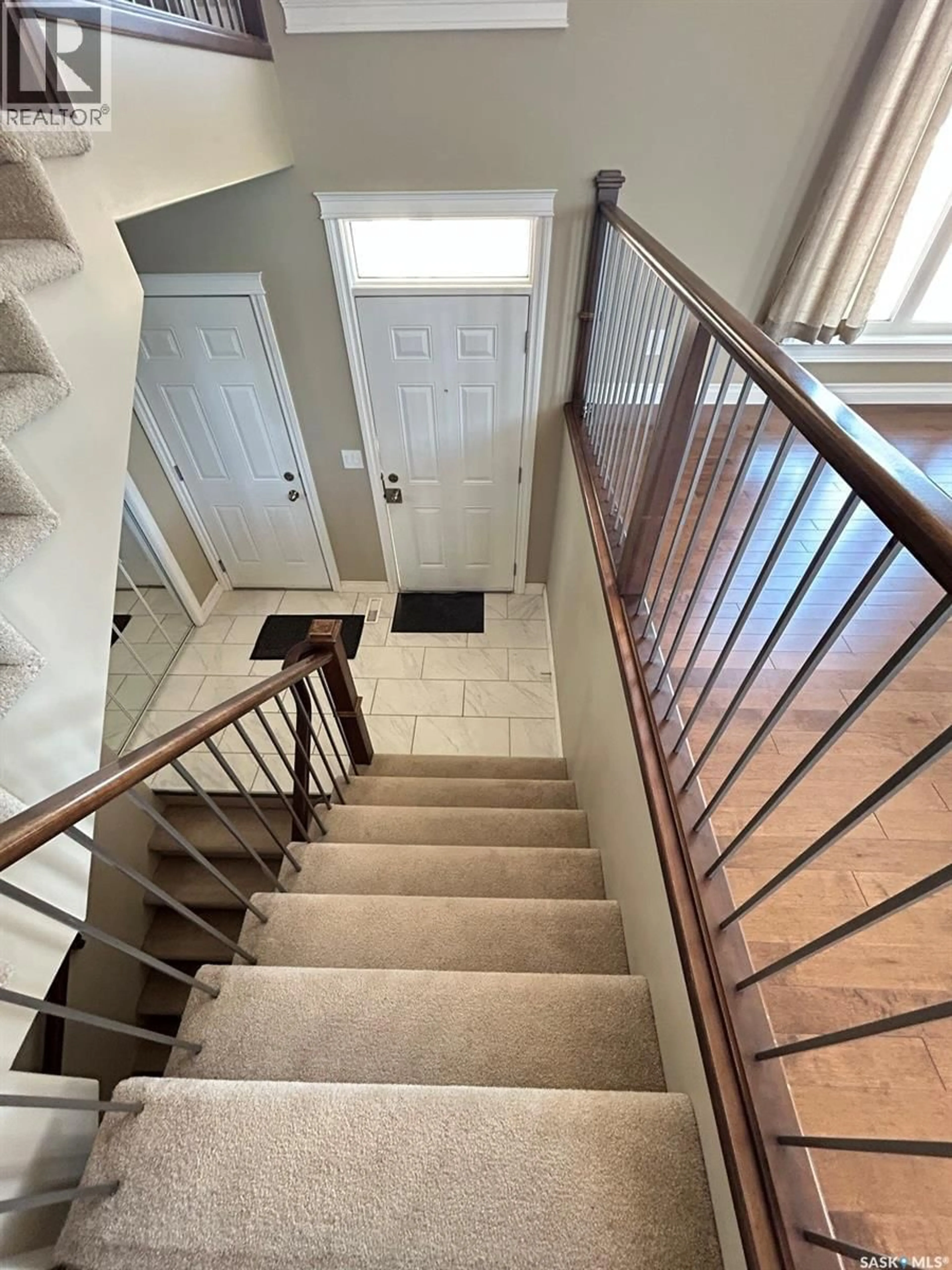 Stairs for 250 PICHLER LANE, Saskatoon Saskatchewan S7V0G3