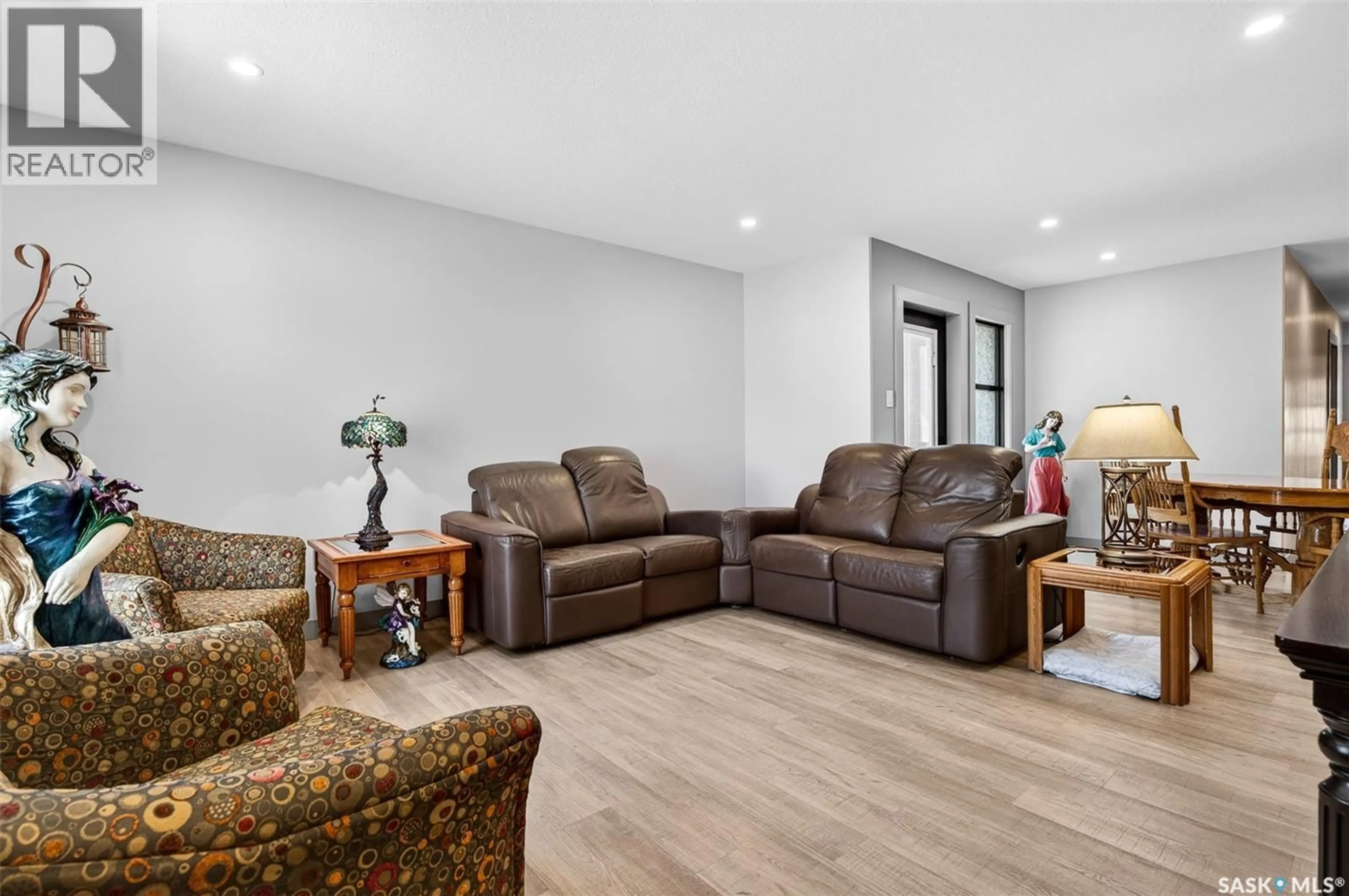 Living room with furniture, unknown for 1160 WILLOW AVENUE, Moose Jaw Saskatchewan S6H1G8