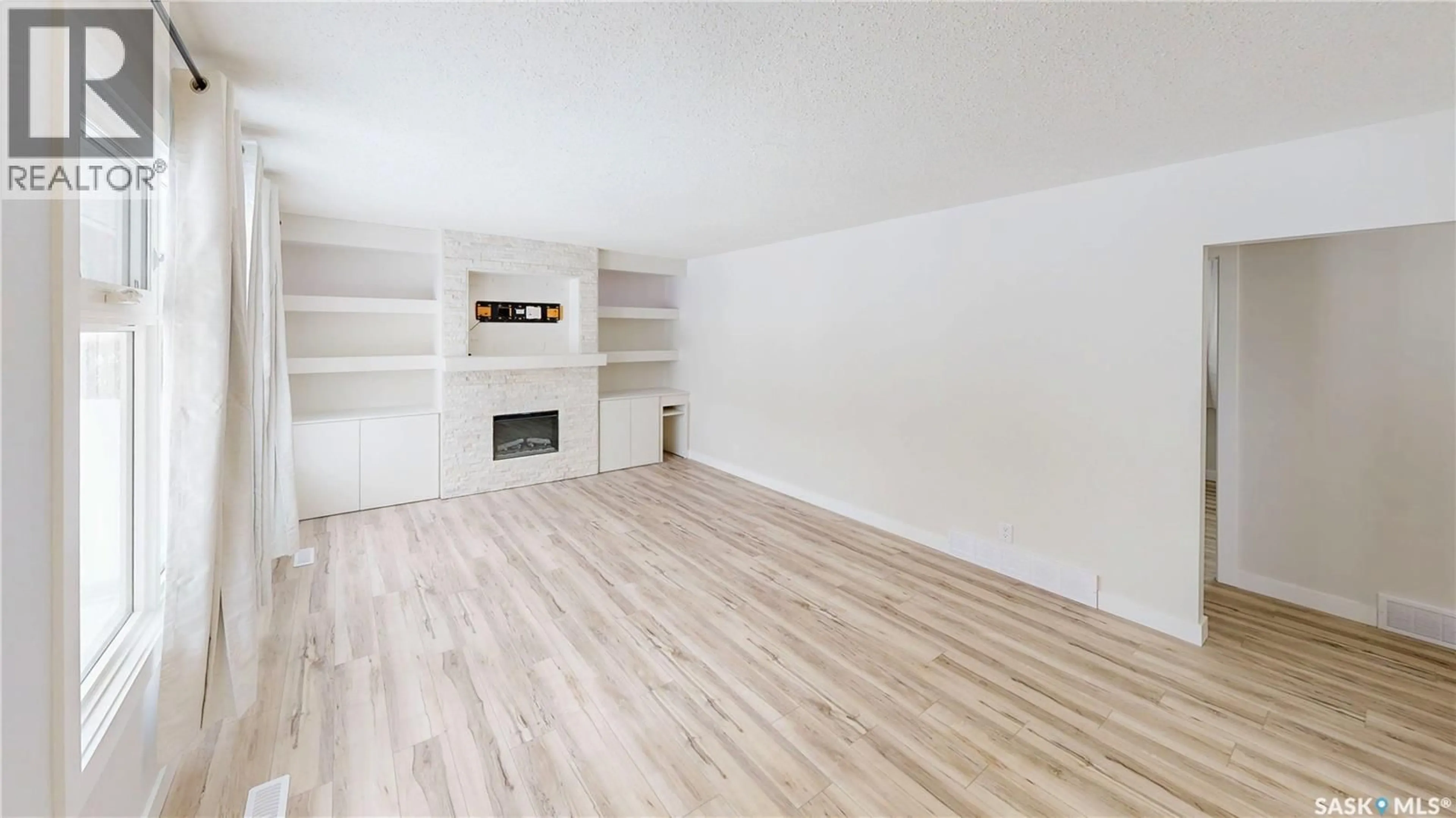 A pic of a room for 1511 8TH AVENUE, Regina Saskatchewan S4R0G2
