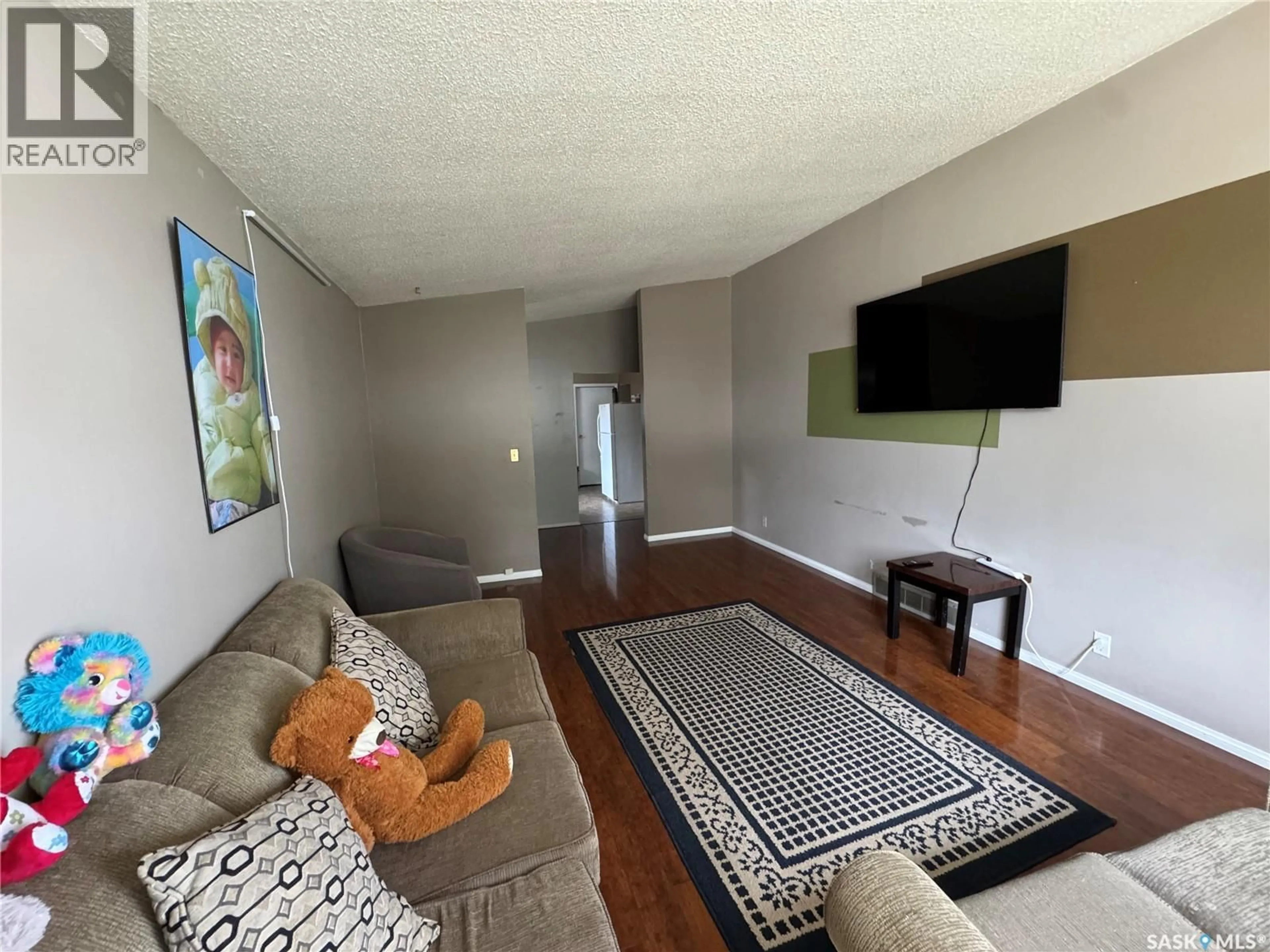 A pic of a room for 545 5TH STREET, Weyburn Saskatchewan S4H0Z9