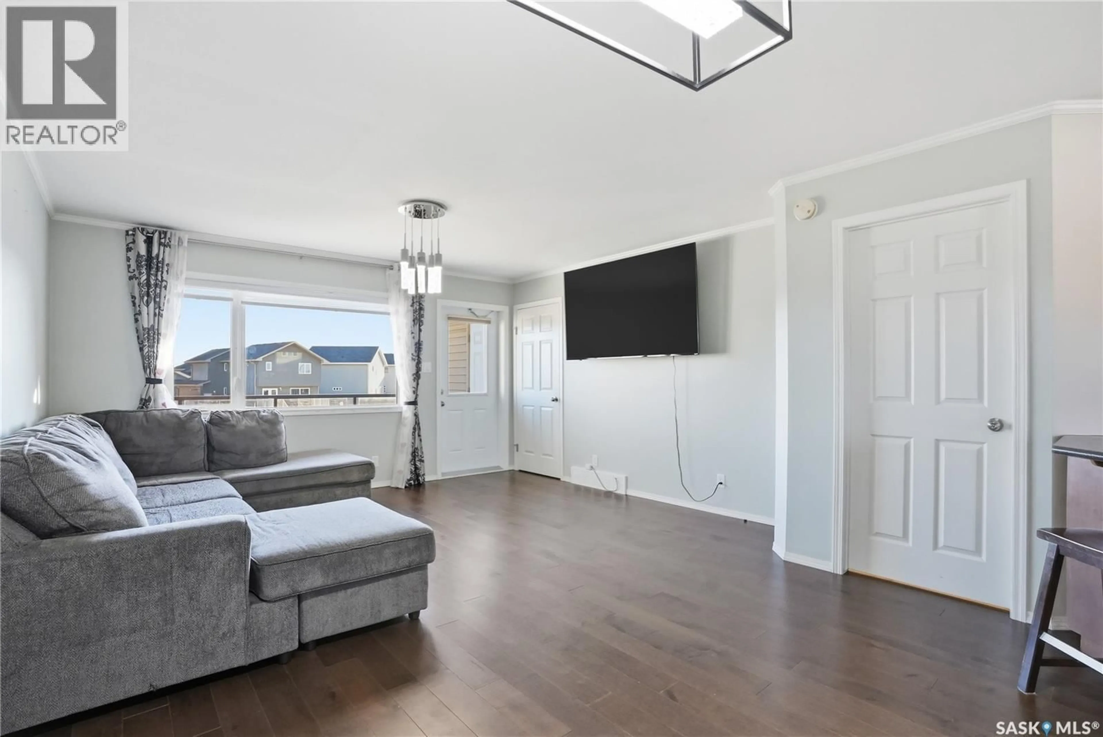 Living room with furniture, unknown for 110 - 1303 RICHARDSON ROAD, Saskatoon Saskatchewan S7R0L1