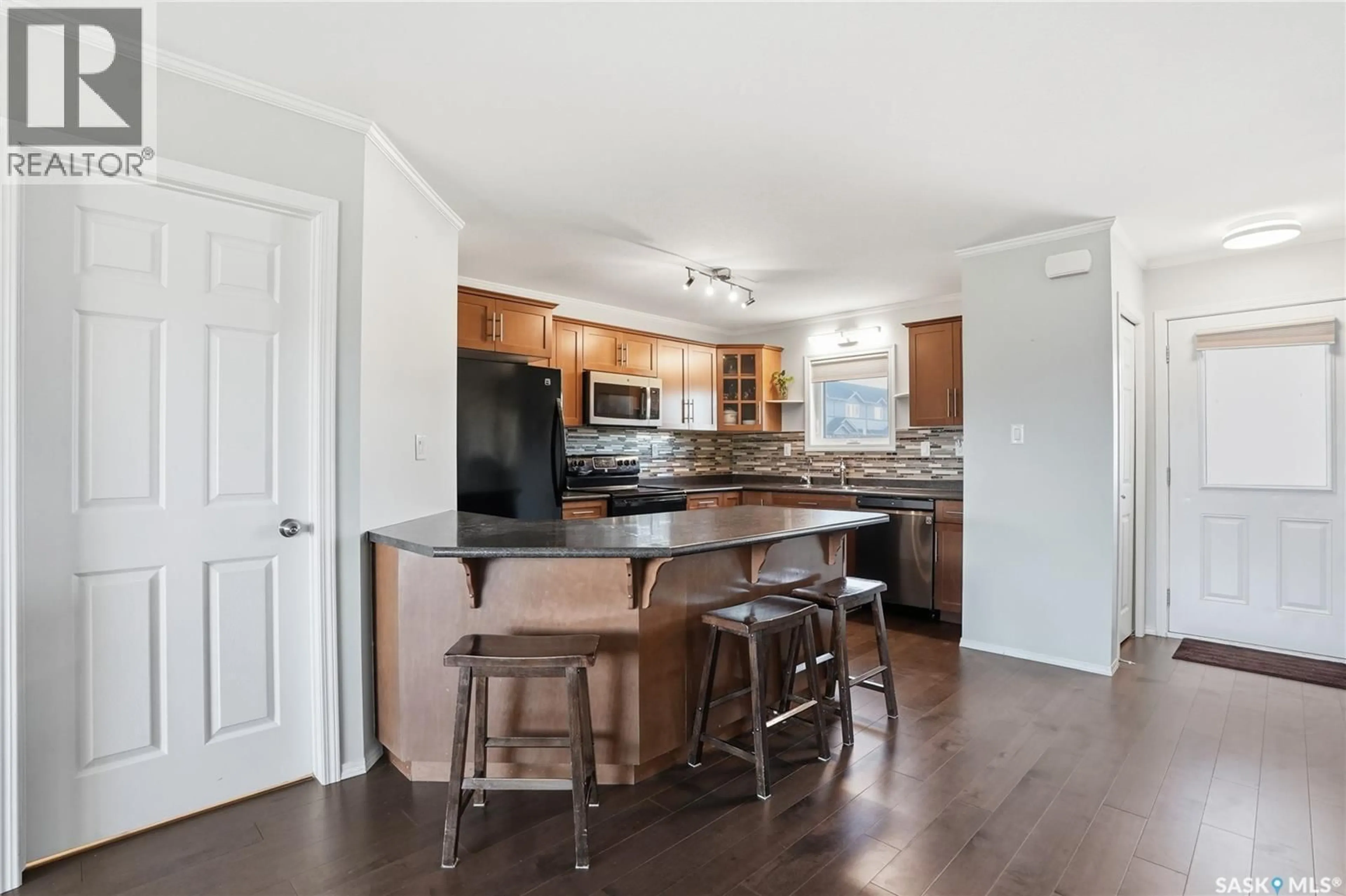 Open concept kitchen, unknown for 110 - 1303 RICHARDSON ROAD, Saskatoon Saskatchewan S7R0L1