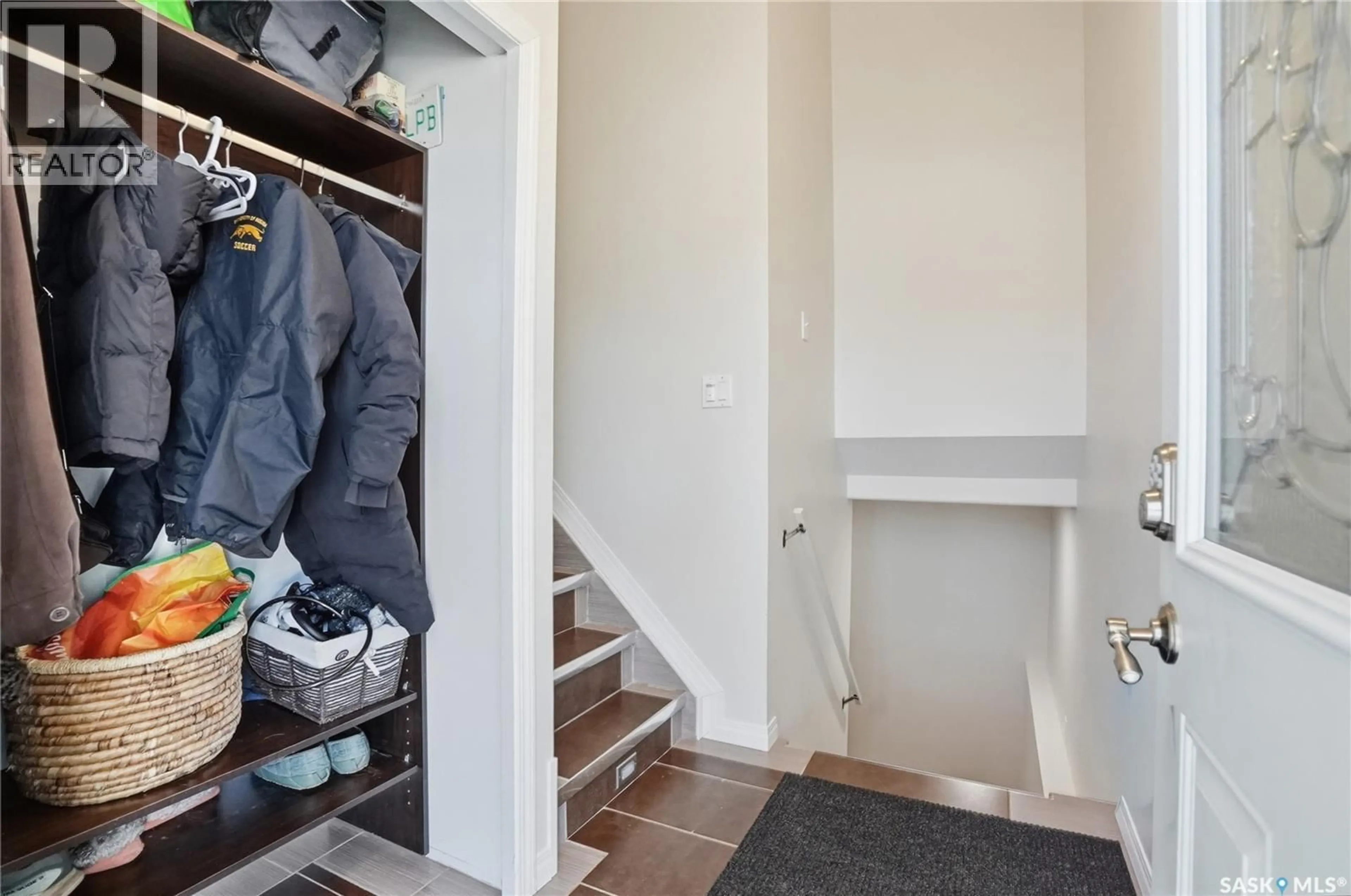 Unknown for 607 J AVENUE, Saskatoon Saskatchewan S7L2K6