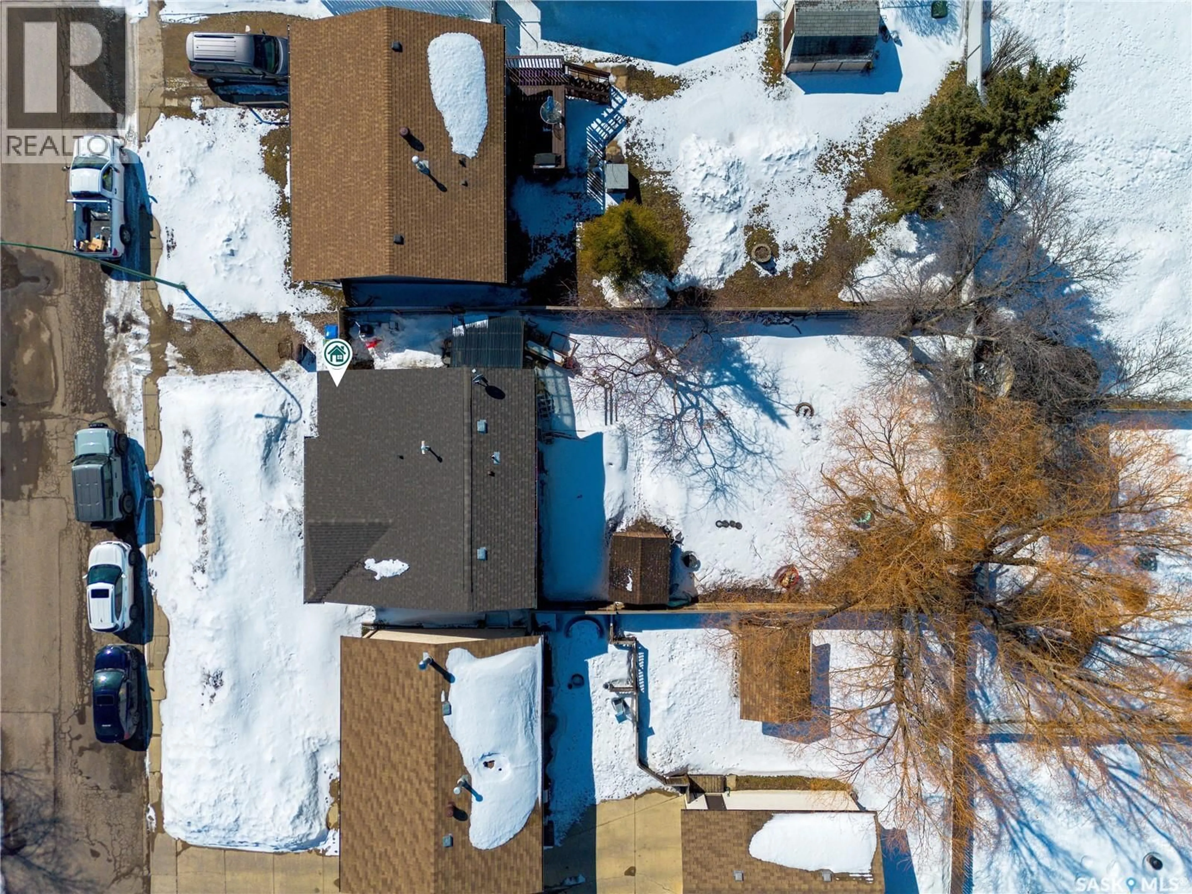 A pic from outside/outdoor area/front of a property/back of a property/a pic from drone, street for 865 SPENCER DRIVE, Prince Albert Saskatchewan S6V7C8