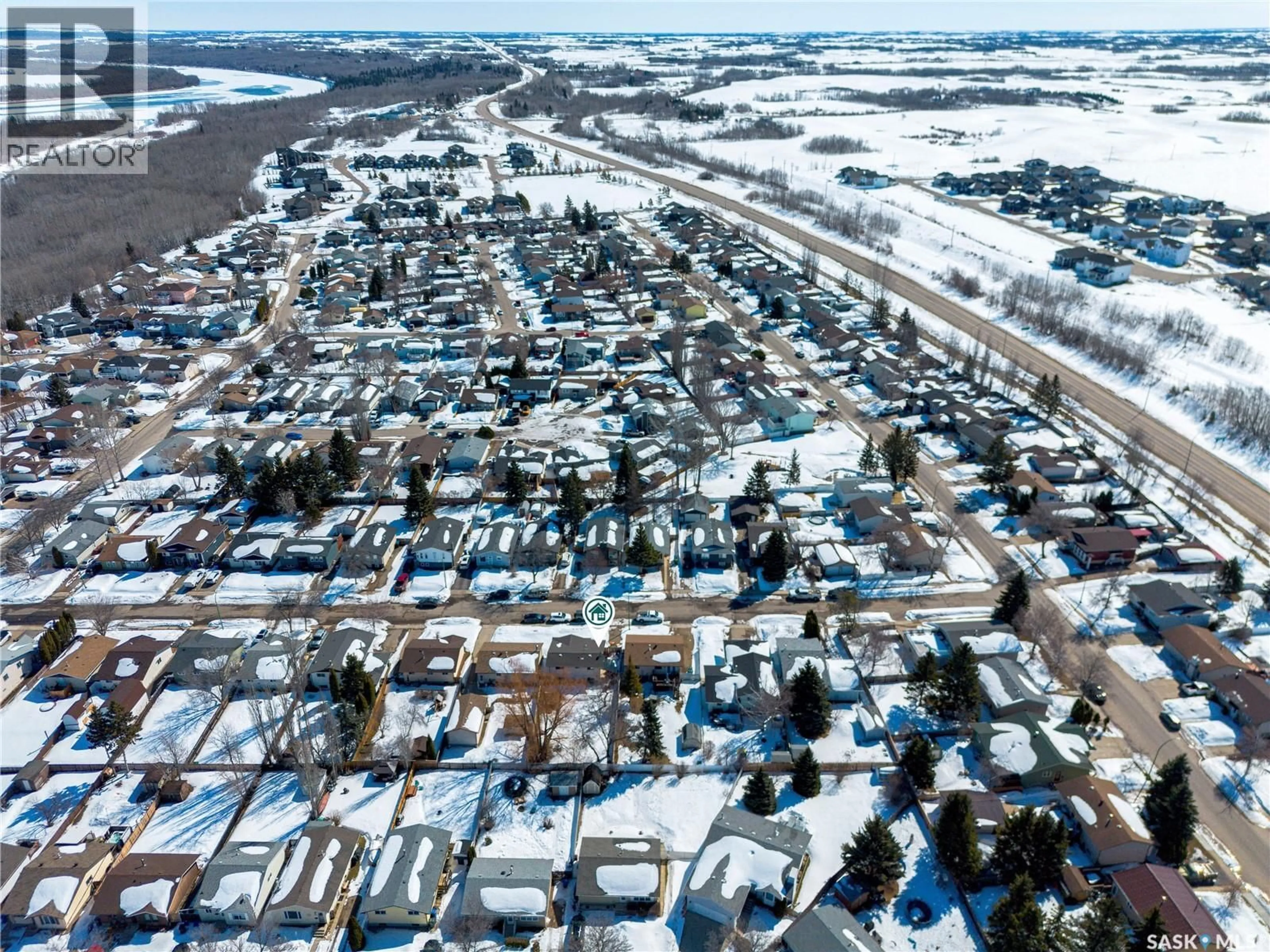 A pic from outside/outdoor area/front of a property/back of a property/a pic from drone, street for 865 SPENCER DRIVE, Prince Albert Saskatchewan S6V7C8