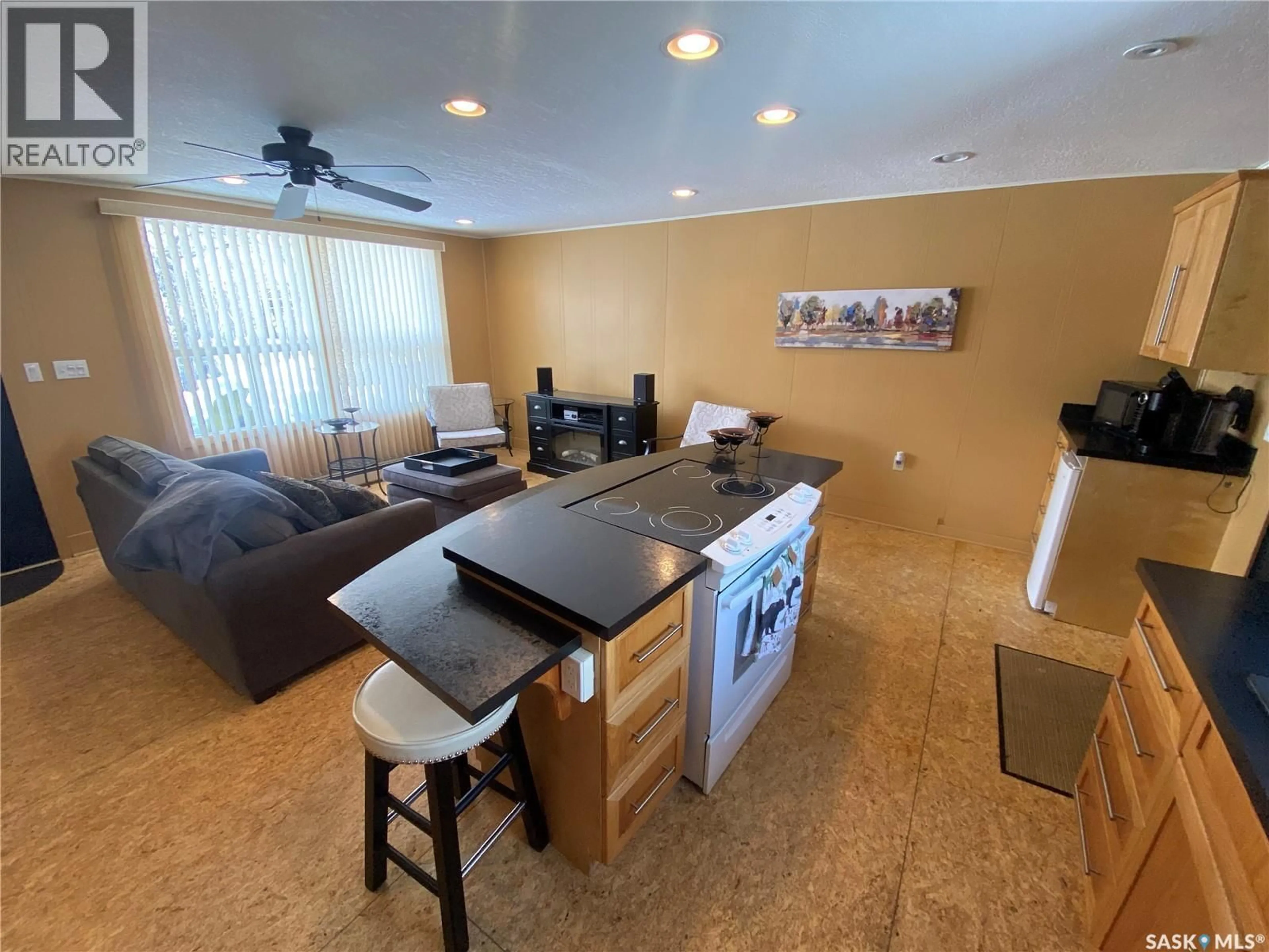 Open concept kitchen, unknown for 24 WILLOW CRESCENT, Good Spirit Lake Prov Park Saskatchewan S0A3V0