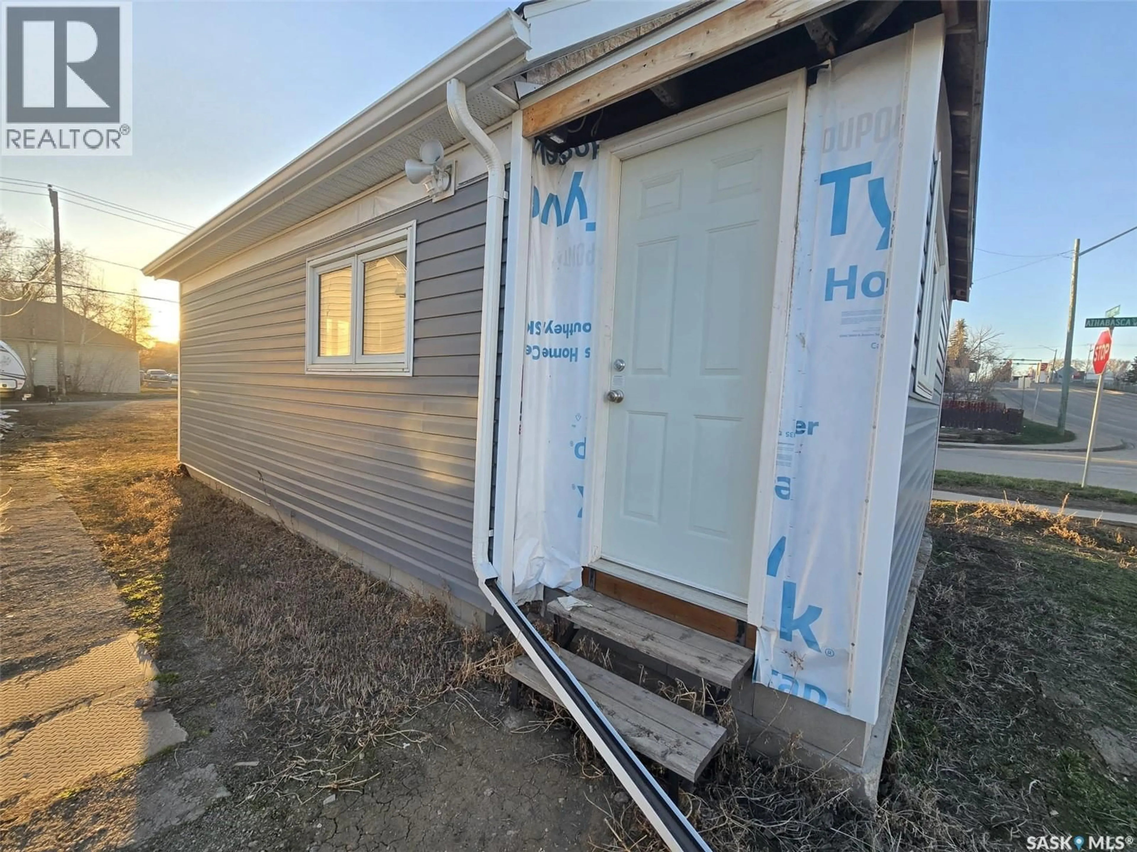 Home with vinyl exterior material, building for 538 9TH AVENUE, Moose Jaw Saskatchewan S6H4H7