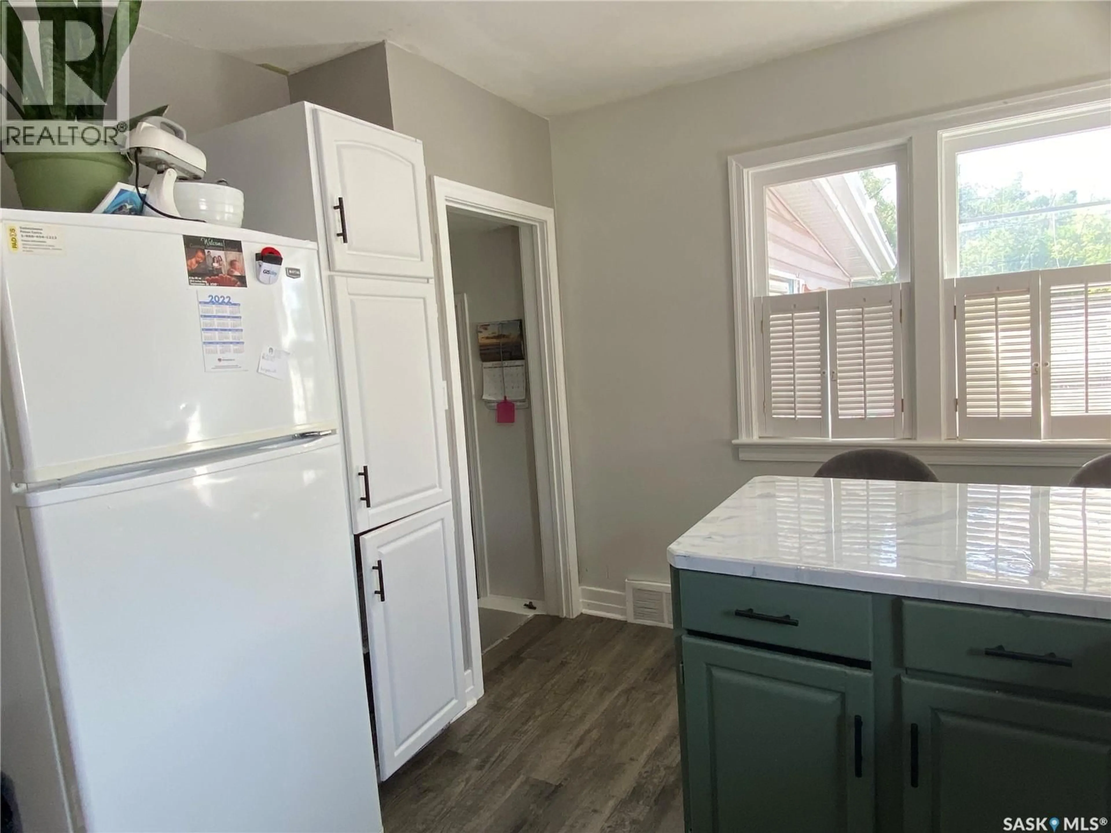 Standard kitchen, unknown for 84 GLADSTONE AVENUE, Yorkton Saskatchewan S3N3B3