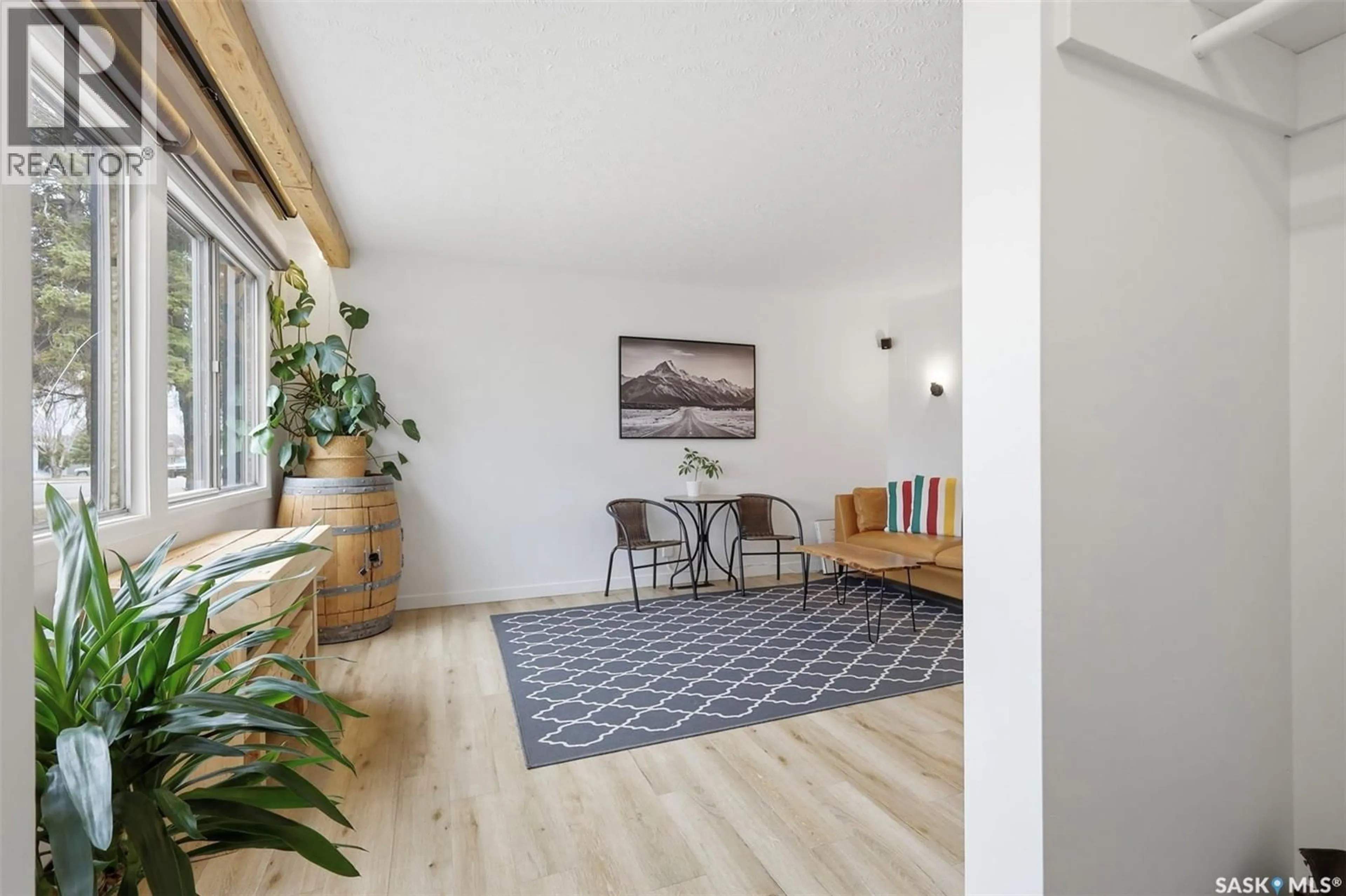 Unknown for 305 MONTREAL AVENUE, Saskatoon Saskatchewan S7L3N7