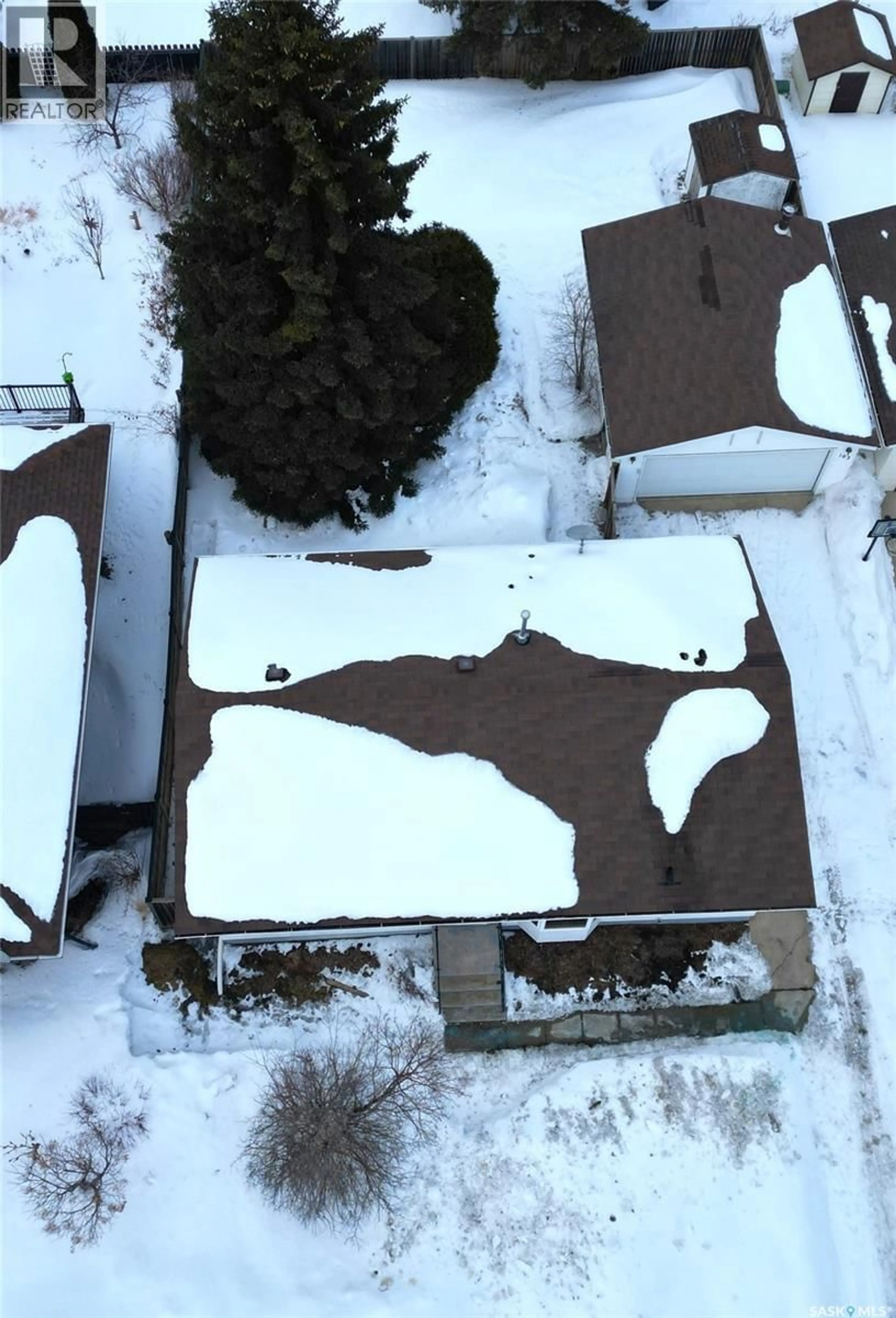 A pic from outside/outdoor area/front of a property/back of a property/a pic from drone, street for 103 LANGRILL DRIVE, Yorkton Saskatchewan S3N3L9