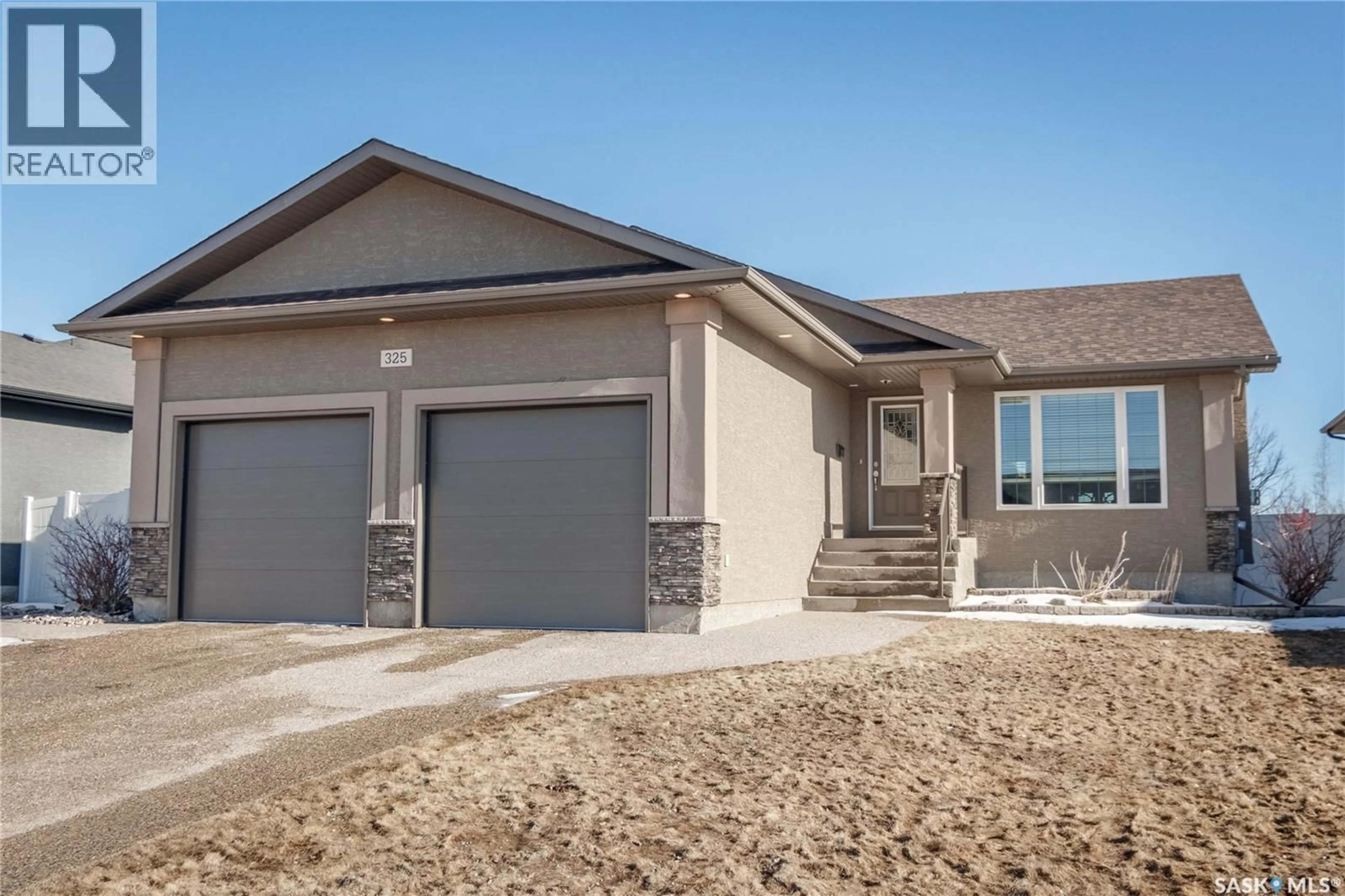Home with vinyl exterior material, street for 325 WESTVIEW DRIVE, Balgonie Saskatchewan S0G0E0