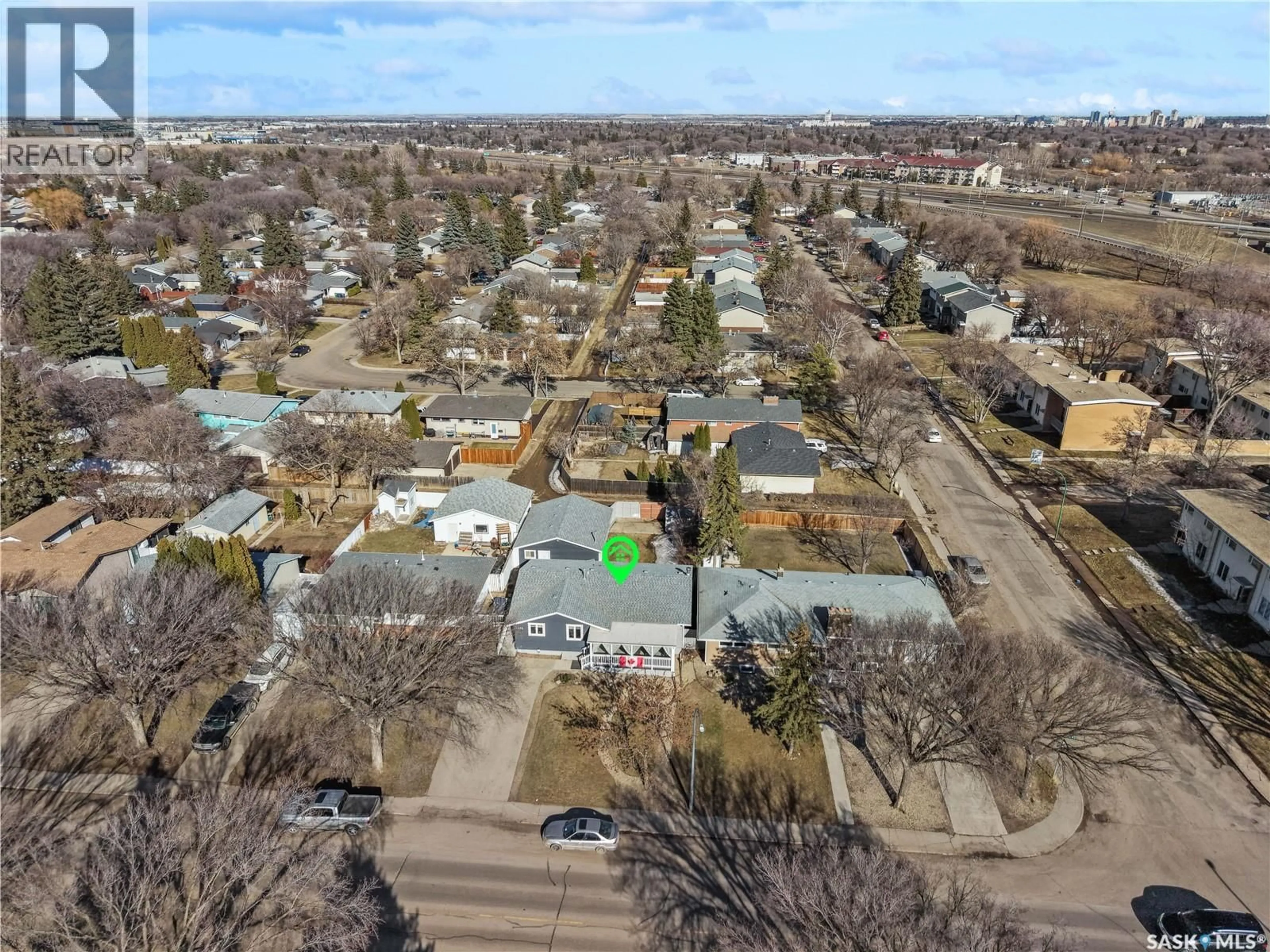 A pic from outside/outdoor area/front of a property/back of a property/a pic from drone, street for 1306 W AVENUE N, Saskatoon Saskatchewan S7K0R3