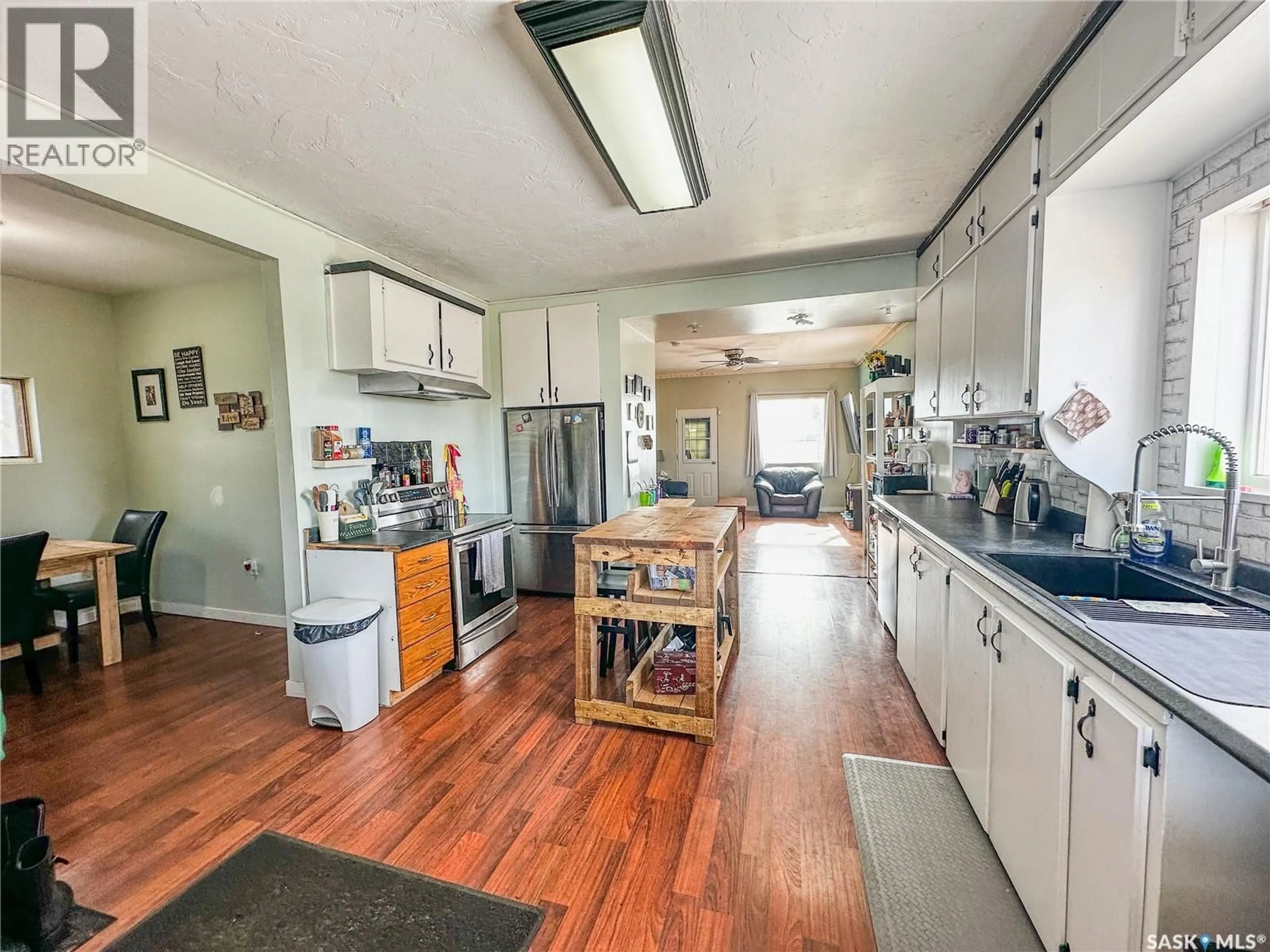 Unknown for 464 1ST AVENUE, Melville Saskatchewan S0A2P0