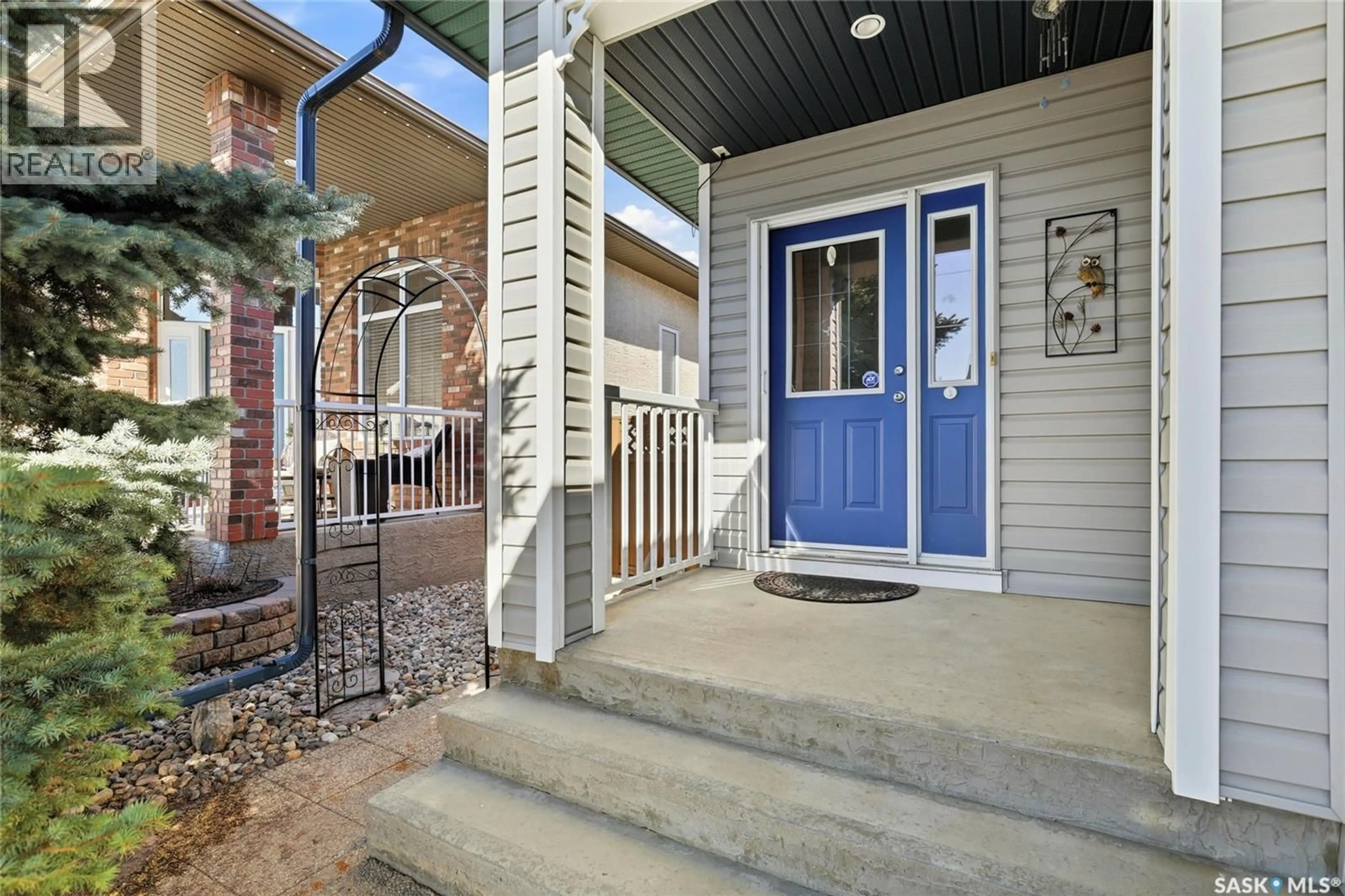 Indoor entryway for 1655 WINGERT DRIVE, Regina Saskatchewan S4X4P3