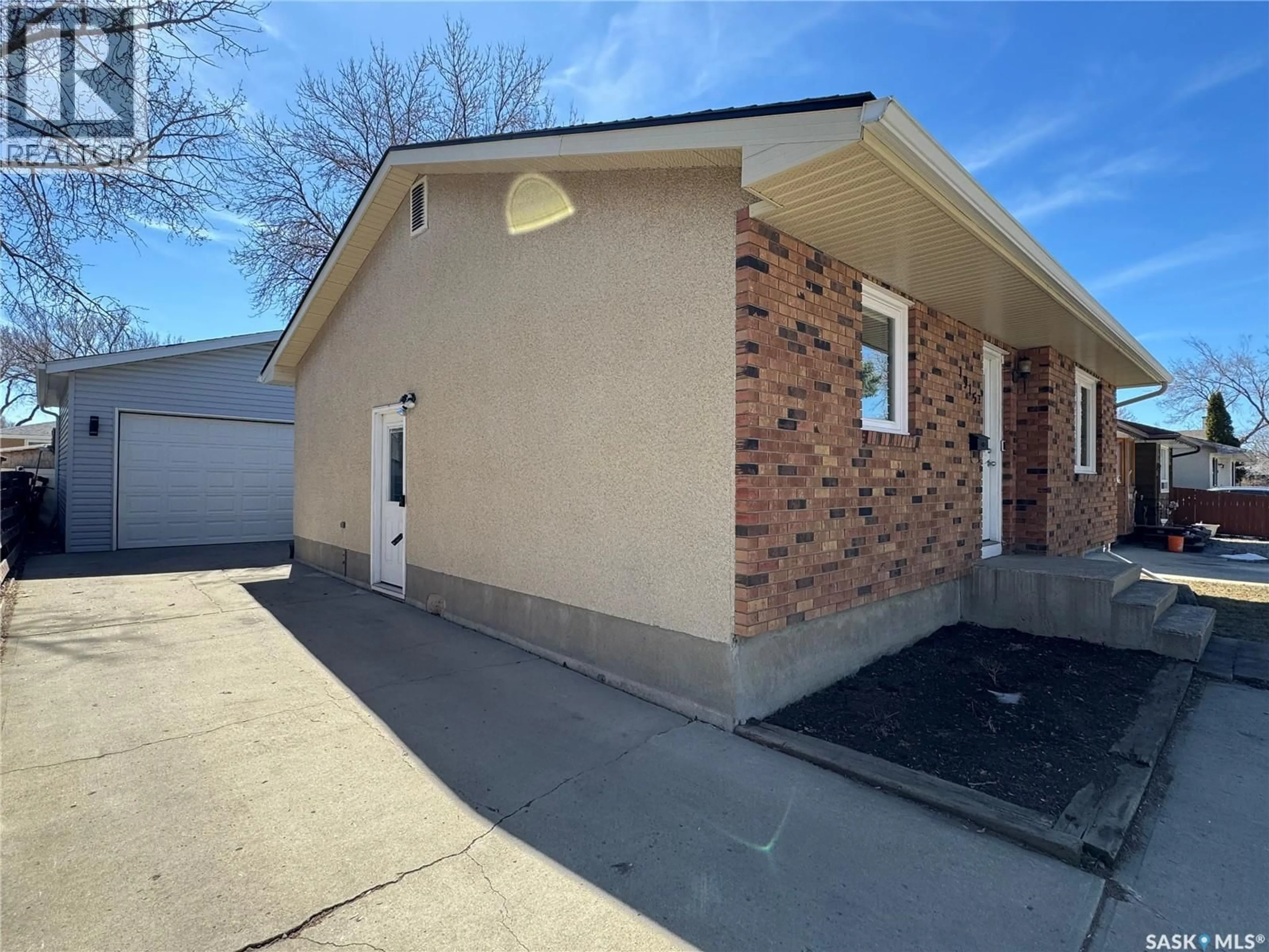 Unknown for 1915 7TH AVENUE, Regina Saskatchewan S4N4M7