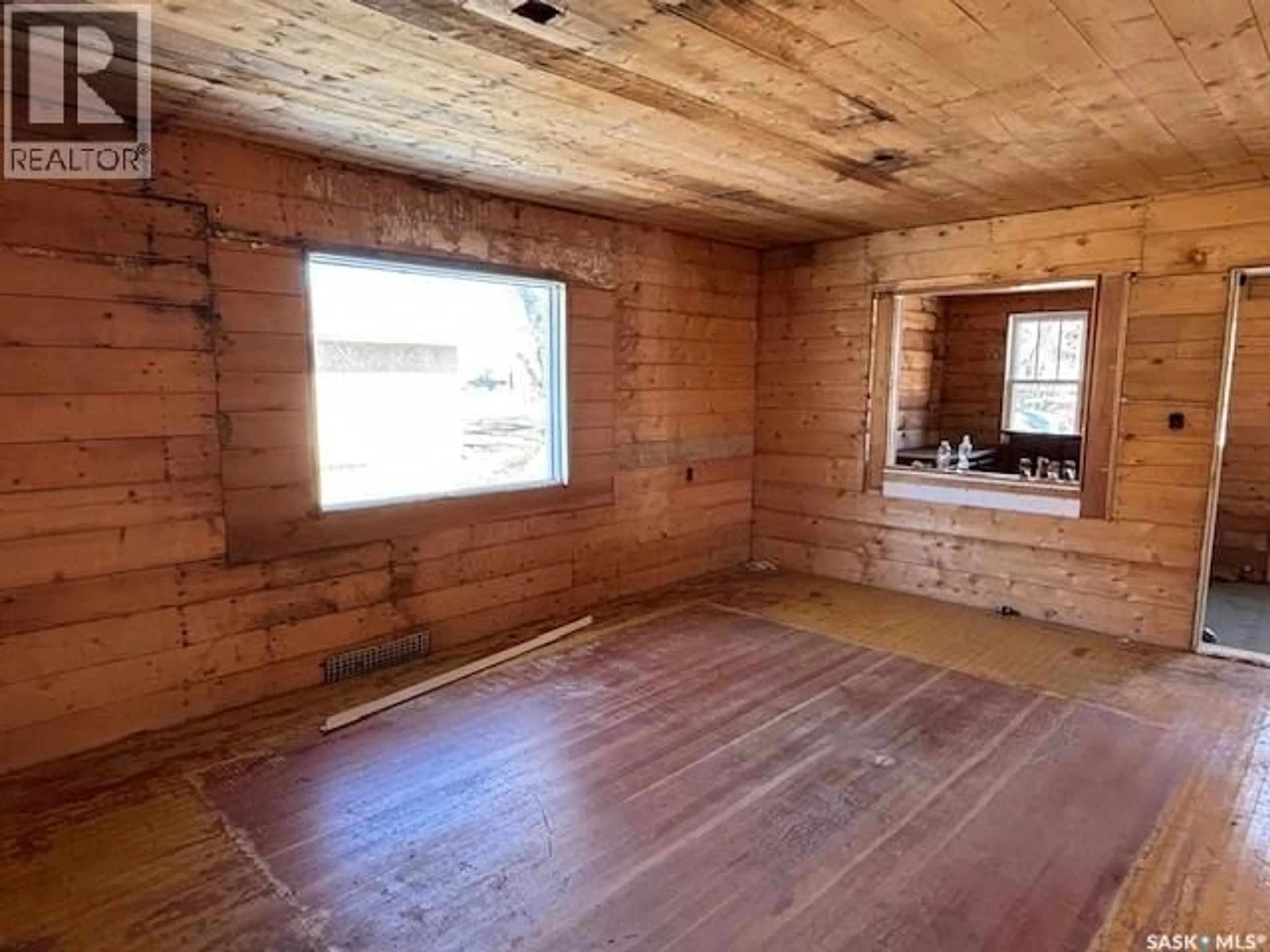 A pic of a room for 211 1ST AVENUE, Canora Saskatchewan S0A0L0