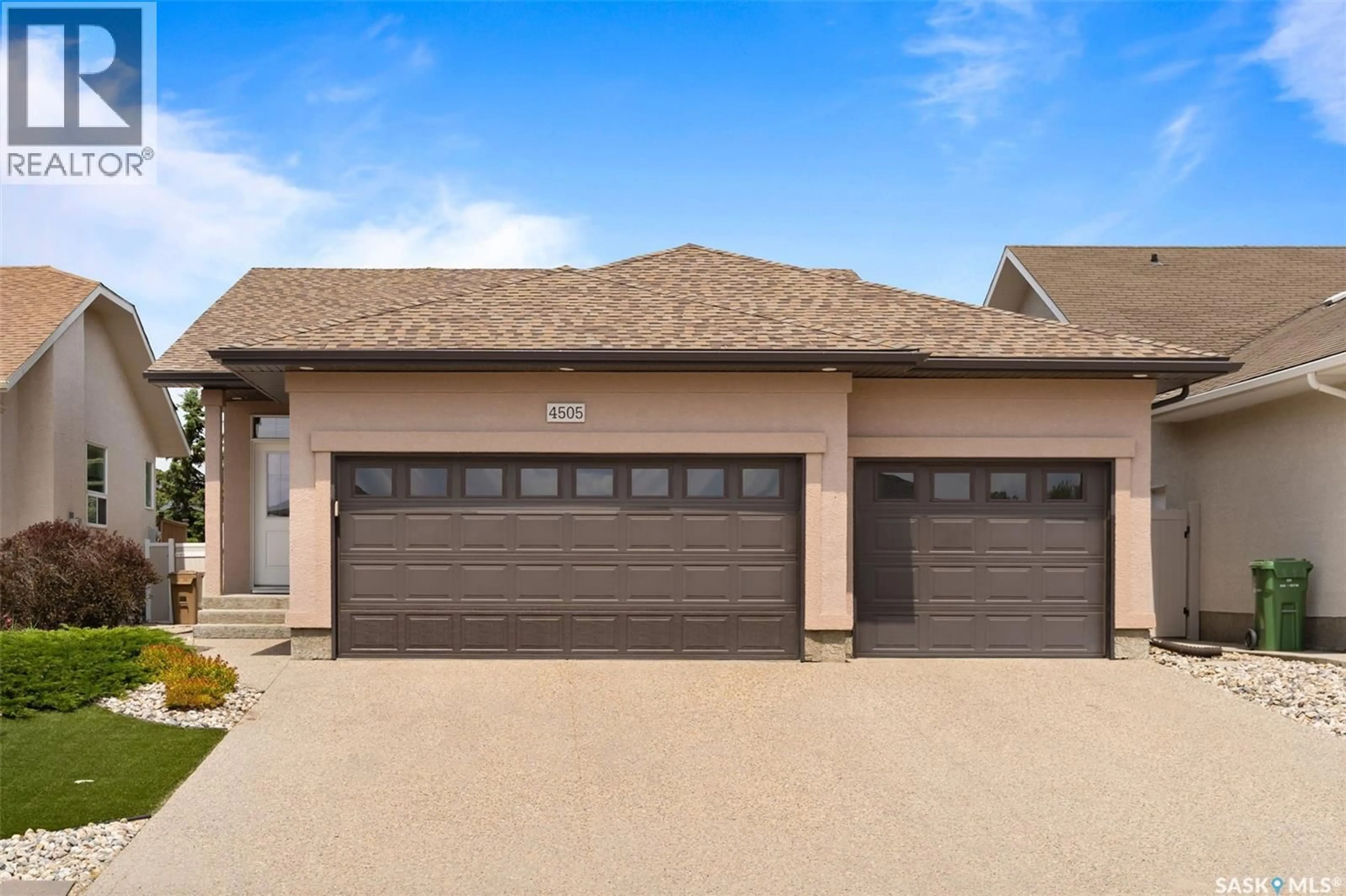 Indoor garage for 4505 HAMES CRESCENT, Regina Saskatchewan S4W0B6