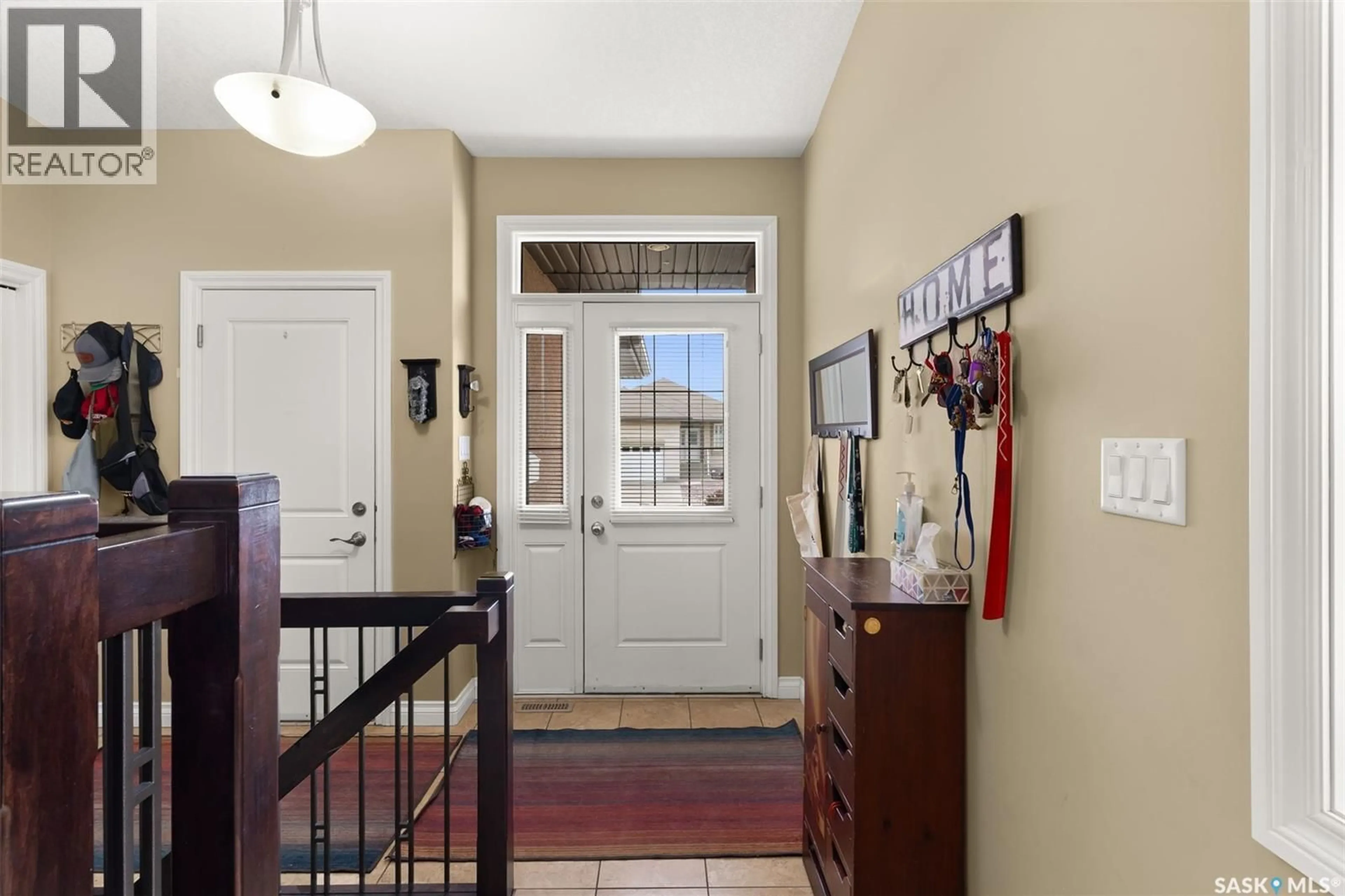 Indoor entryway for 4505 HAMES CRESCENT, Regina Saskatchewan S4W0B6