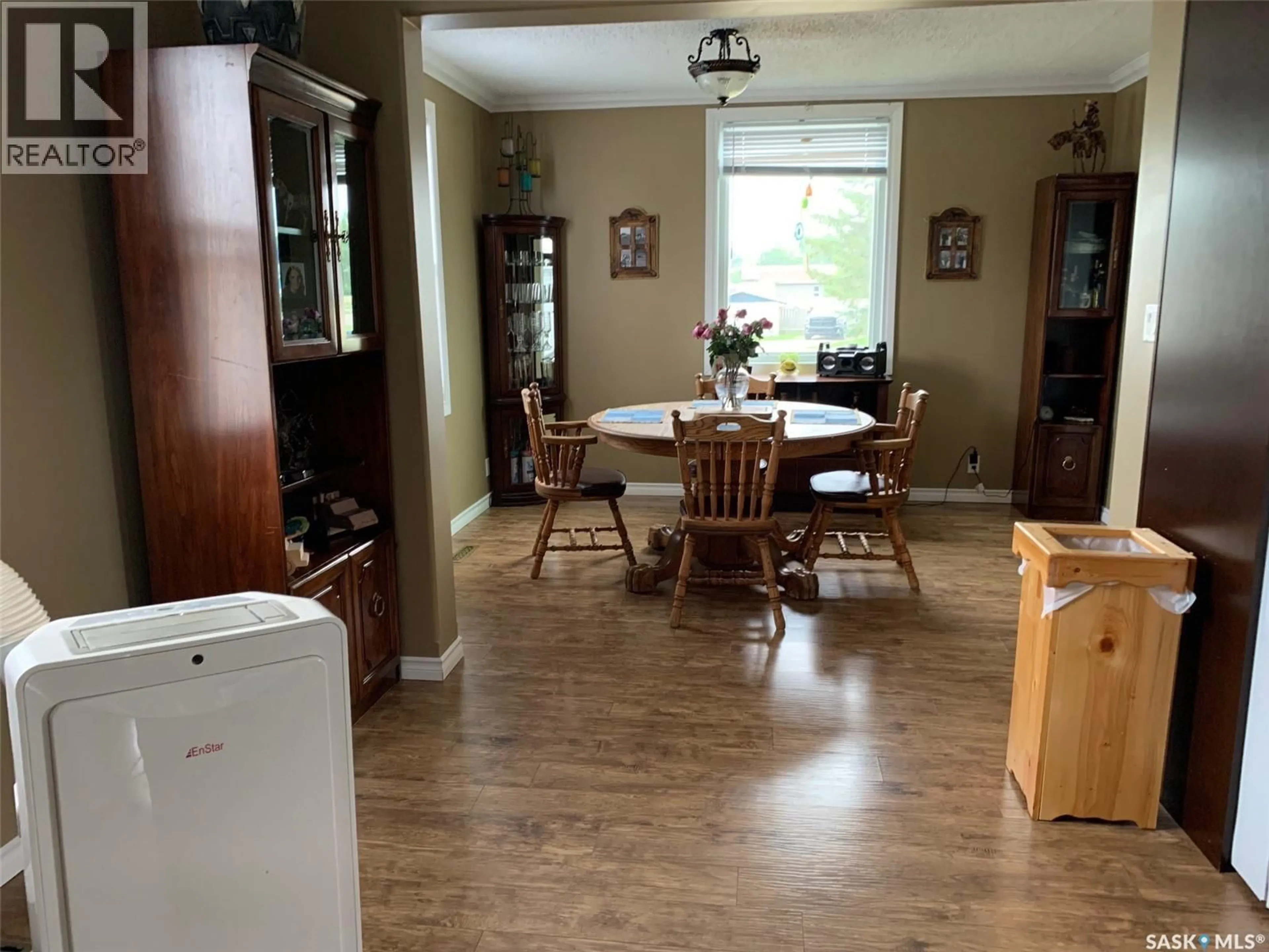 Dining room, wood/laminate floor for 292 29TH STREET, Battleford Saskatchewan S0M0E0
