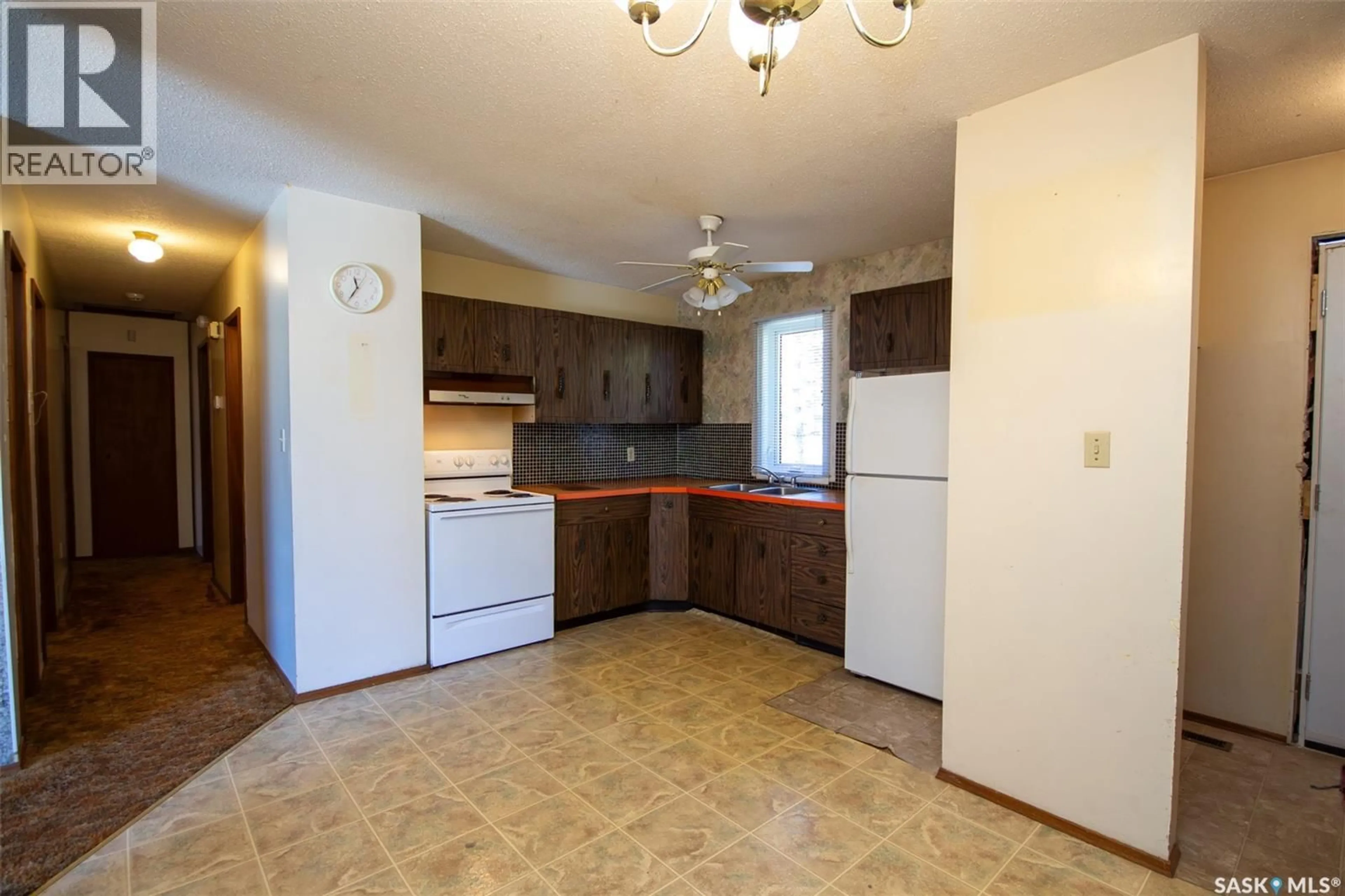 Standard kitchen, unknown for 1581 110TH STREET, North Battleford Saskatchewan S9A2J5
