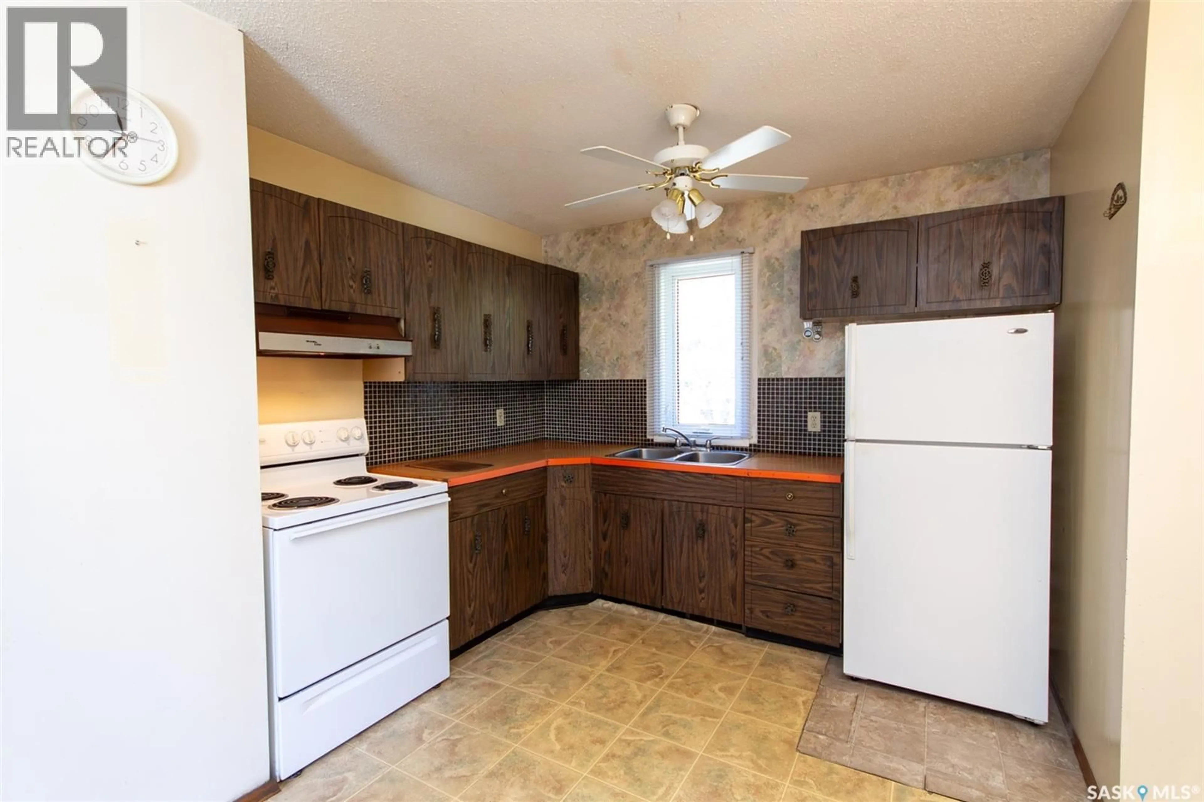 Standard kitchen, unknown for 1581 110TH STREET, North Battleford Saskatchewan S9A2J5