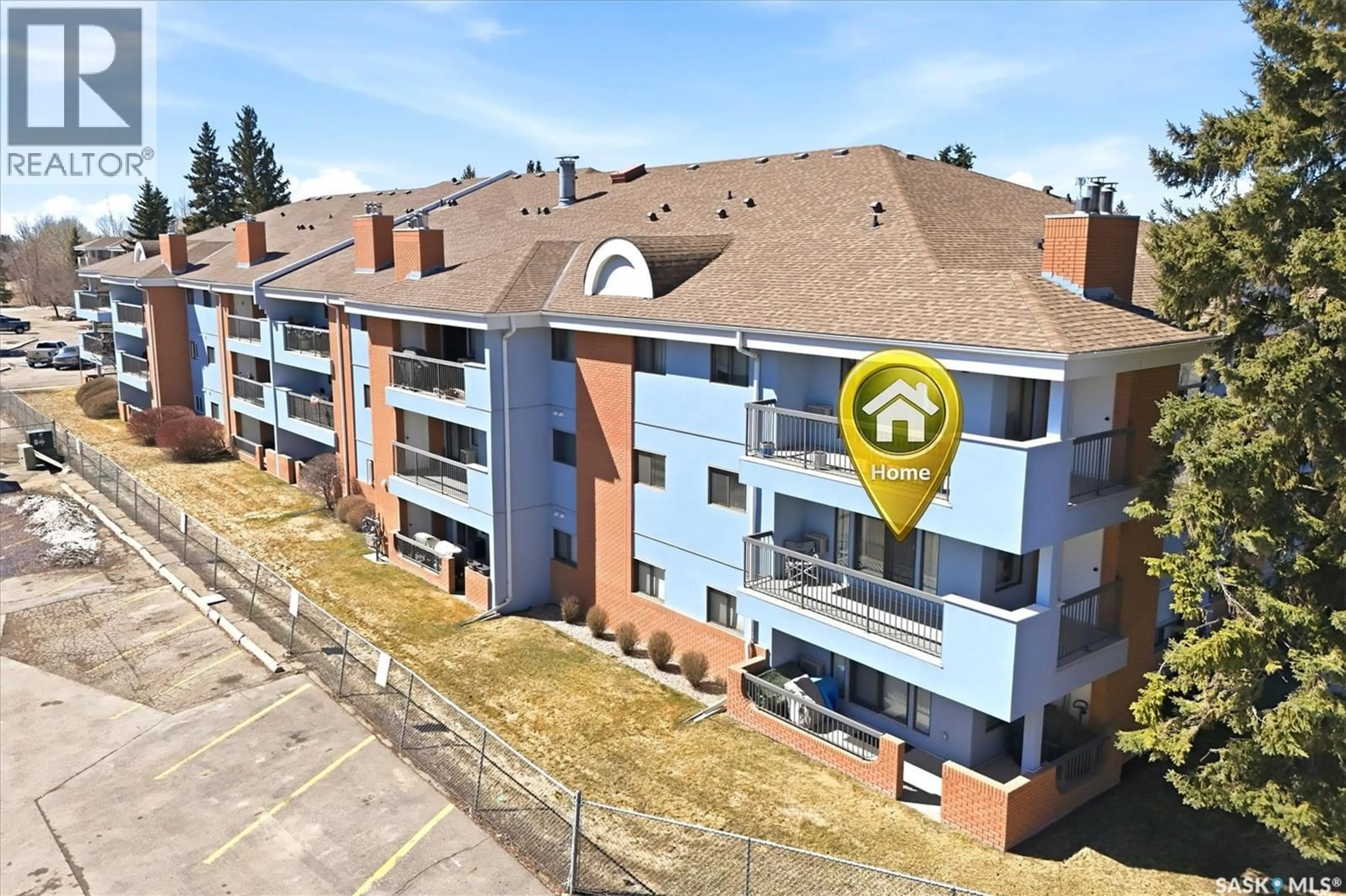 A pic from outside/outdoor area/front of a property/back of a property/a pic from drone, building for 217B - 223 CREE PLACE, Saskatoon Saskatchewan S7K7Z3