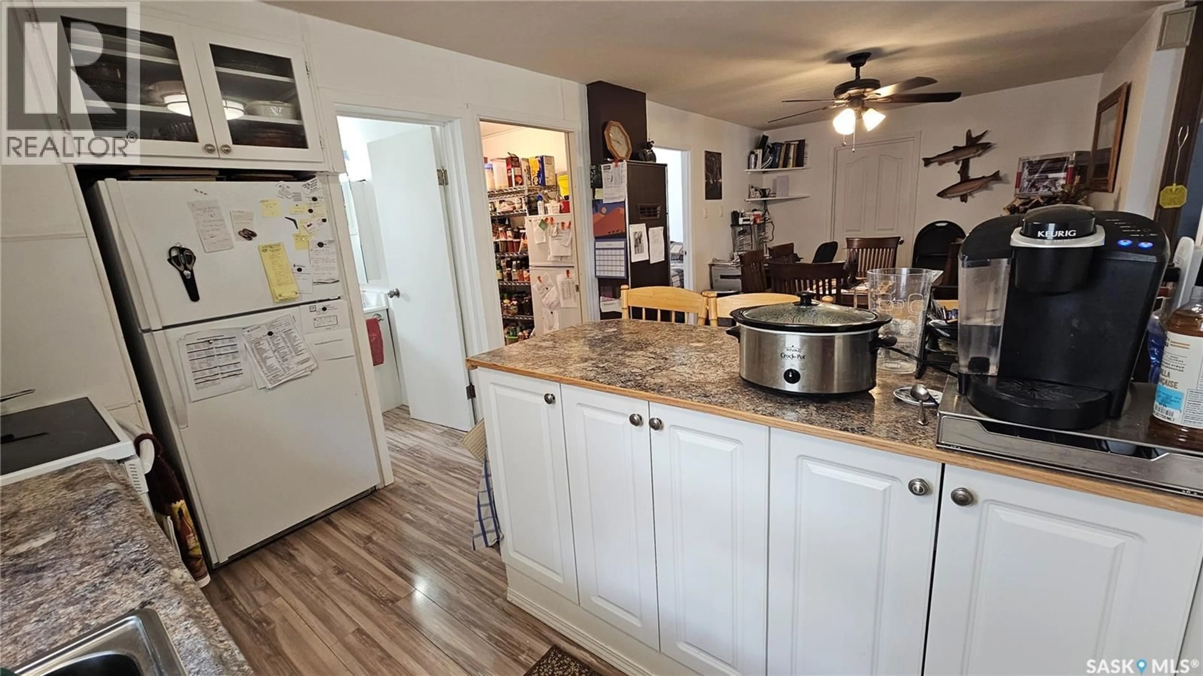 Open concept kitchen, ceramic/tile floor for 97 FERGUSON BAY, Webb Rm No. 138 Saskatchewan S0N2N0